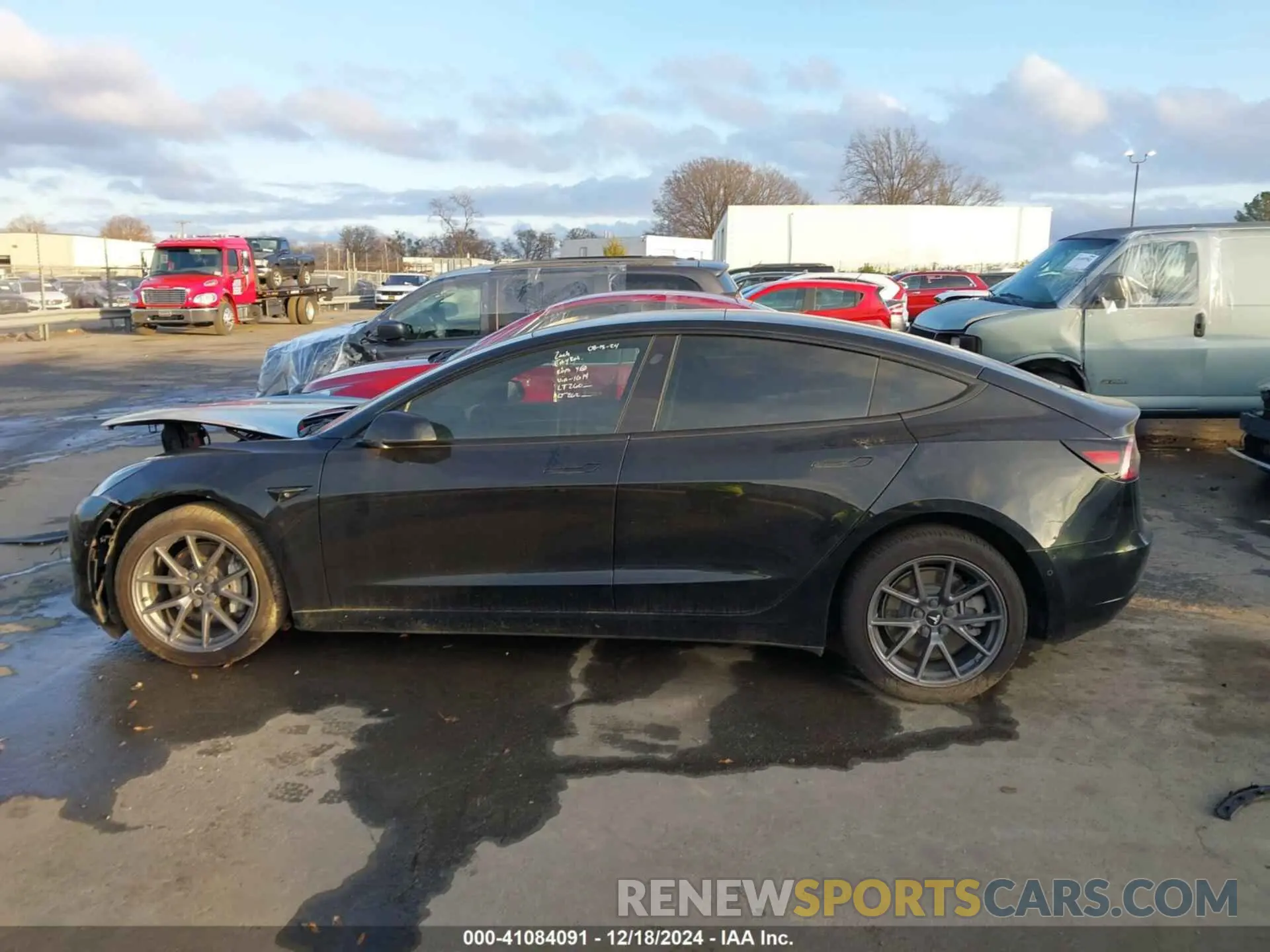 14 Photograph of a damaged car 5YJ3E1EA5MF031614 TESLA MODEL 3 2021