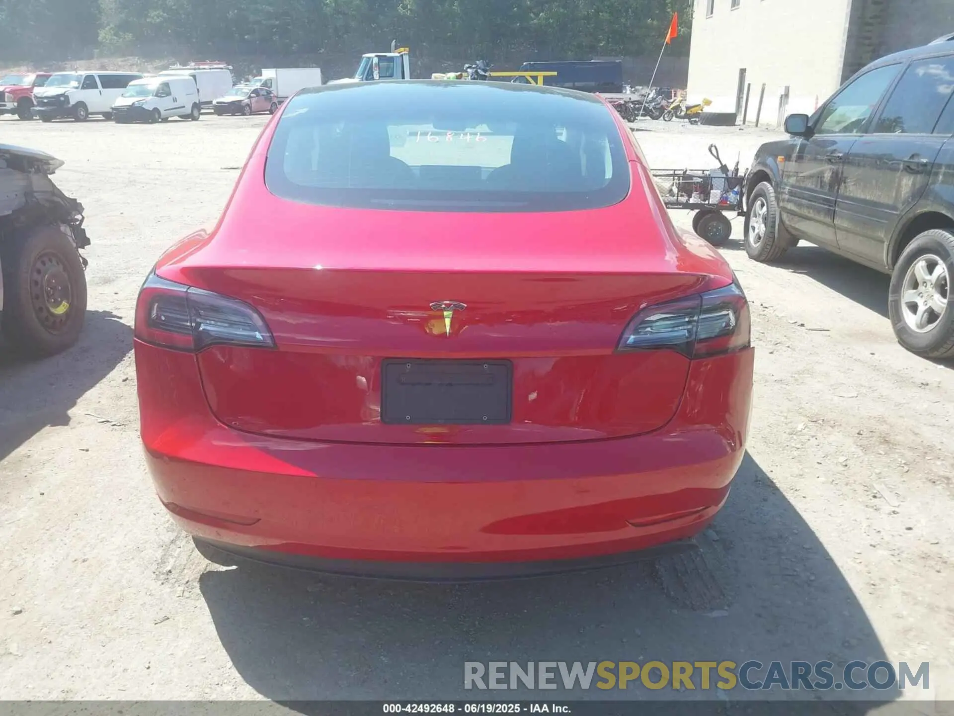 16 Photograph of a damaged car 5YJ3E1EA5MF043407 TESLA MODEL 3 2021