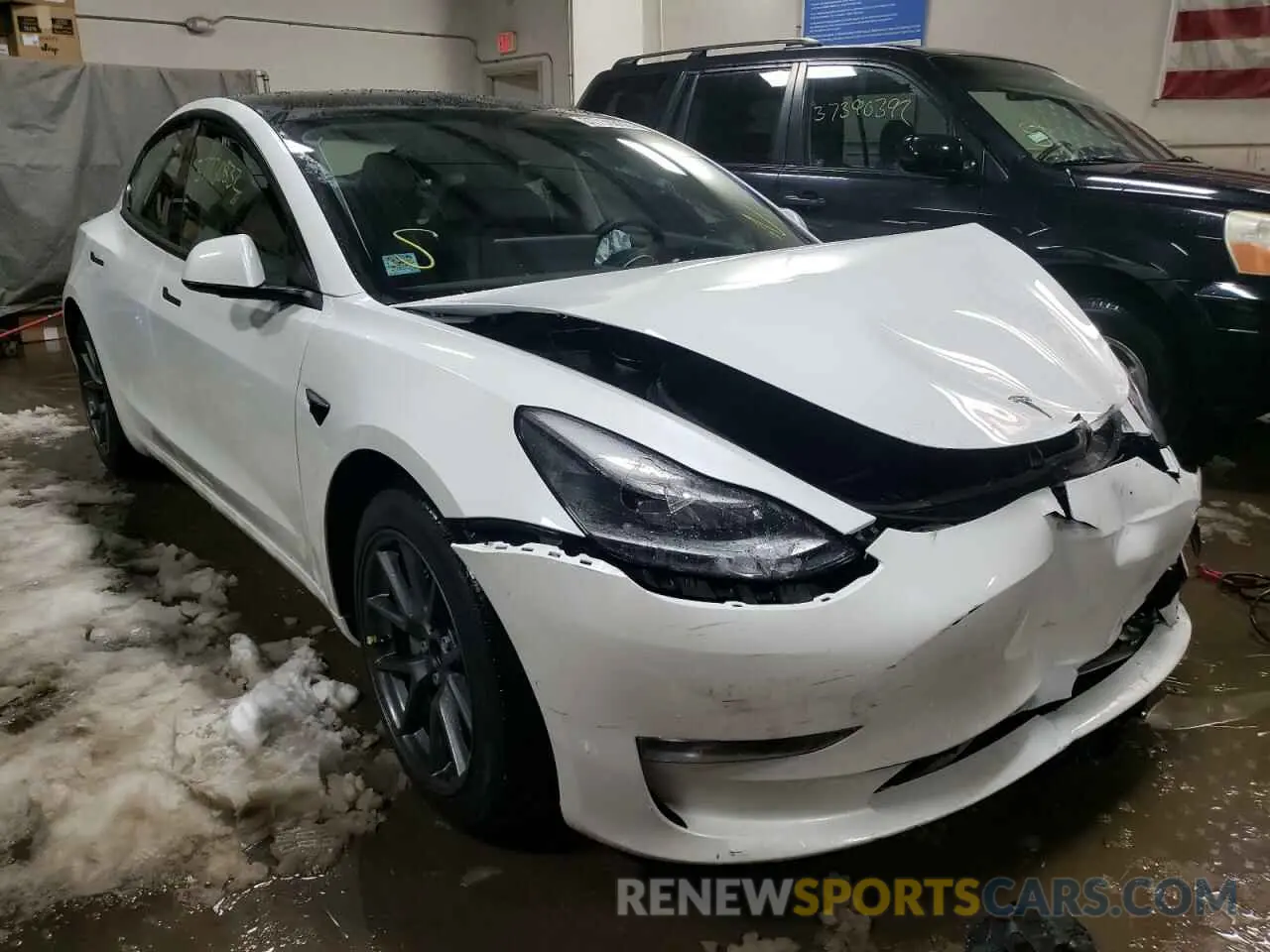 1 Photograph of a damaged car 5YJ3E1EA5MF047666 TESLA MODEL 3 2021