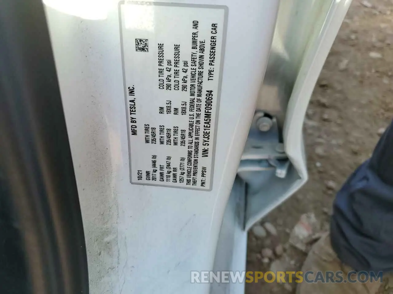 10 Photograph of a damaged car 5YJ3E1EA5MF090694 TESLA MODEL 3 2021