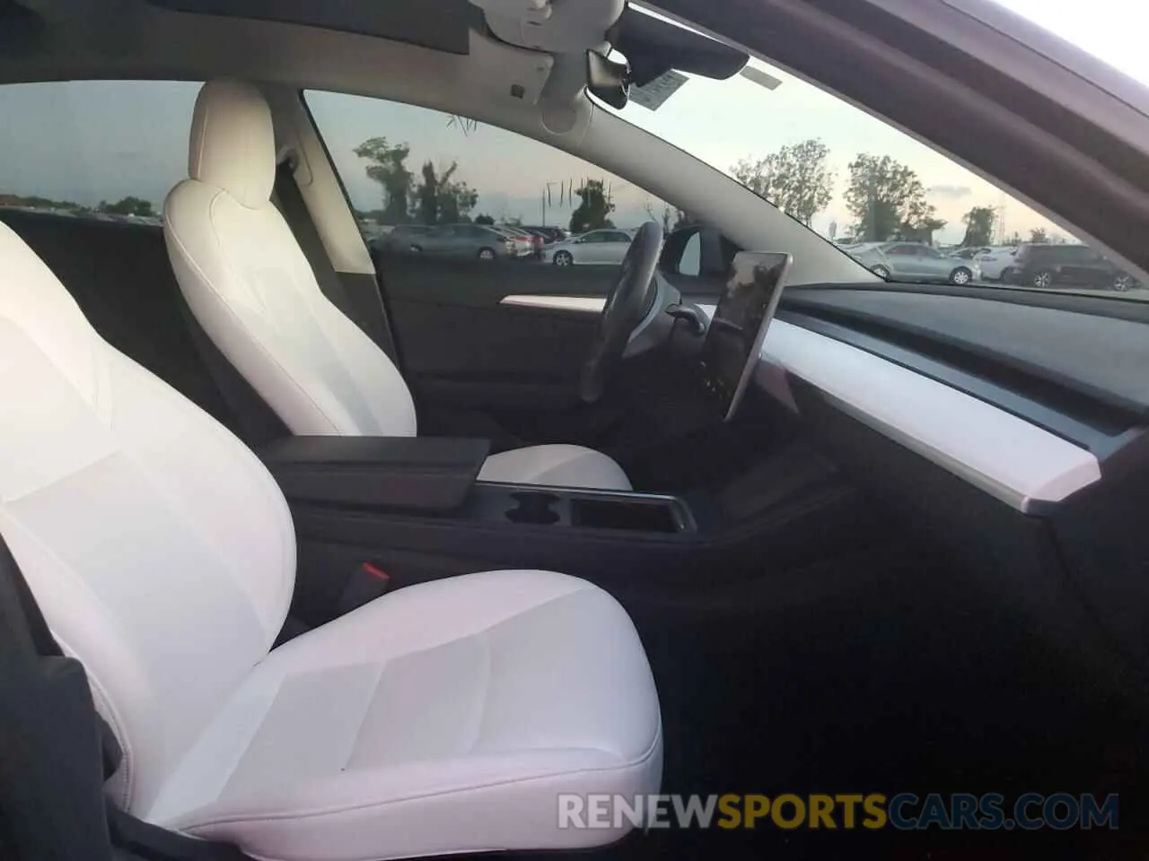 5 Photograph of a damaged car 5YJ3E1EA5MF093823 TESLA MODEL 3 2021