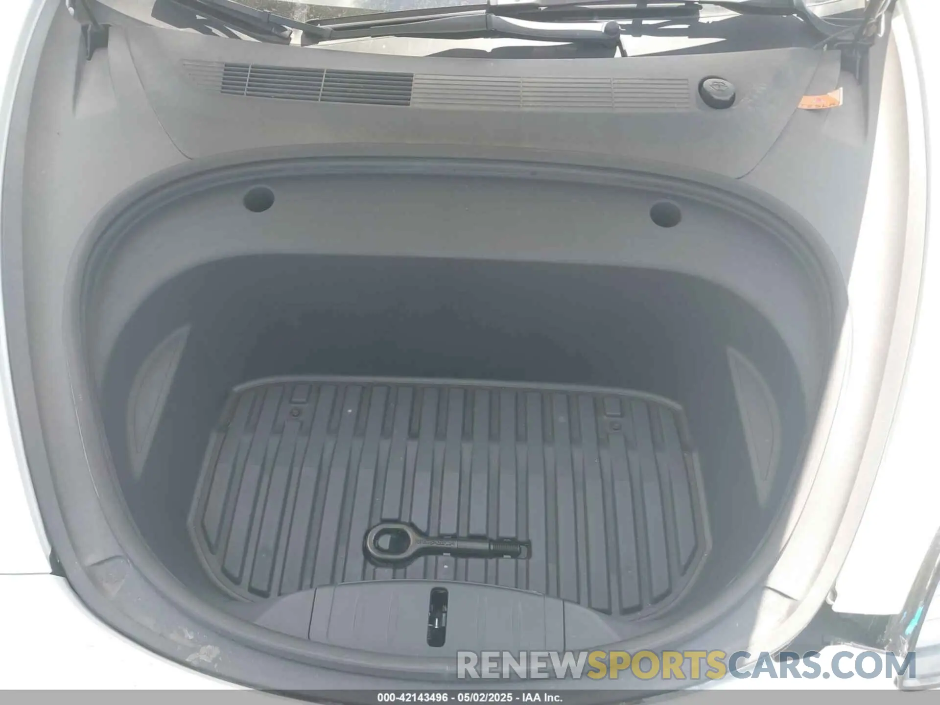 10 Photograph of a damaged car 5YJ3E1EA5MF098844 TESLA MODEL 3 2021