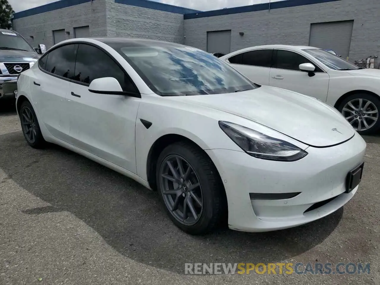 4 Фотография поврежденного автомобиля 5YJ3E1EA5MF874213 TESLA MODEL 3 2021