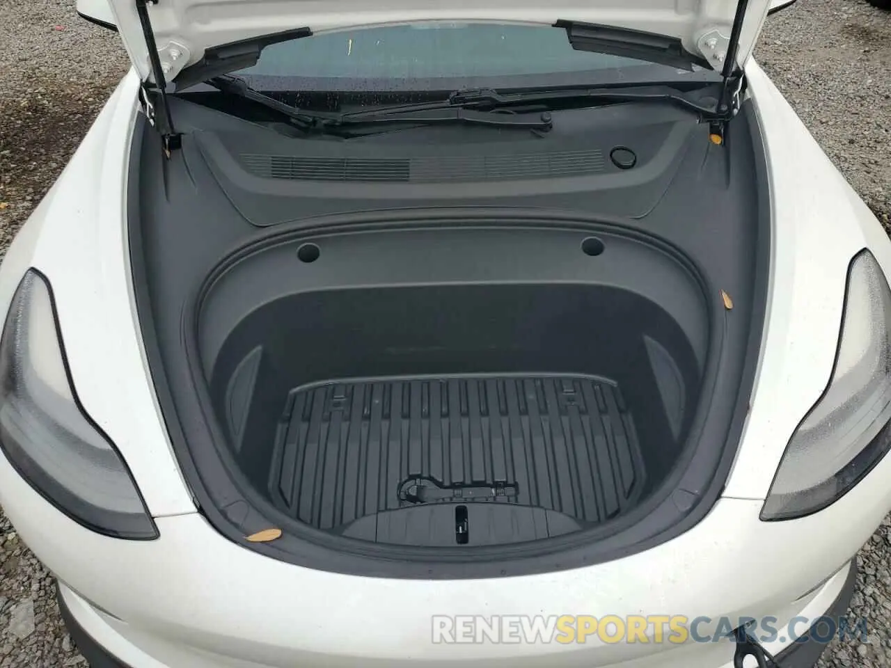 12 Photograph of a damaged car 5YJ3E1EA5MF922132 TESLA MODEL 3 2021