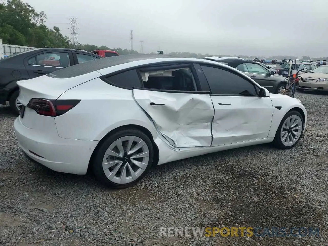 3 Photograph of a damaged car 5YJ3E1EA5MF922132 TESLA MODEL 3 2021
