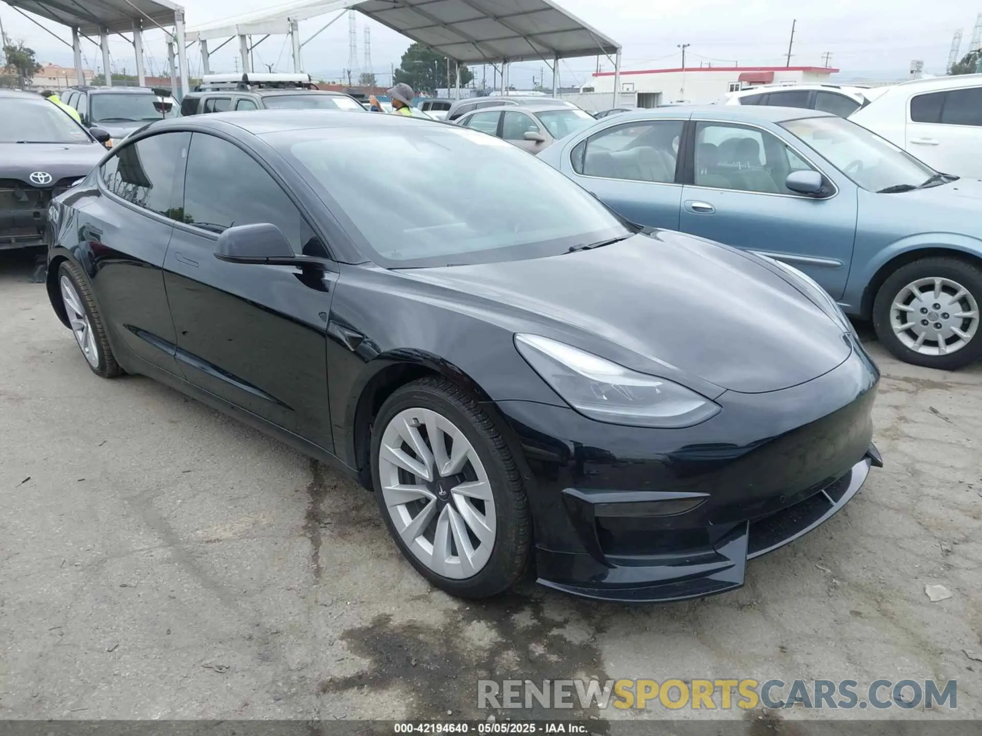 1 Photograph of a damaged car 5YJ3E1EA5MF938928 TESLA MODEL 3 2021