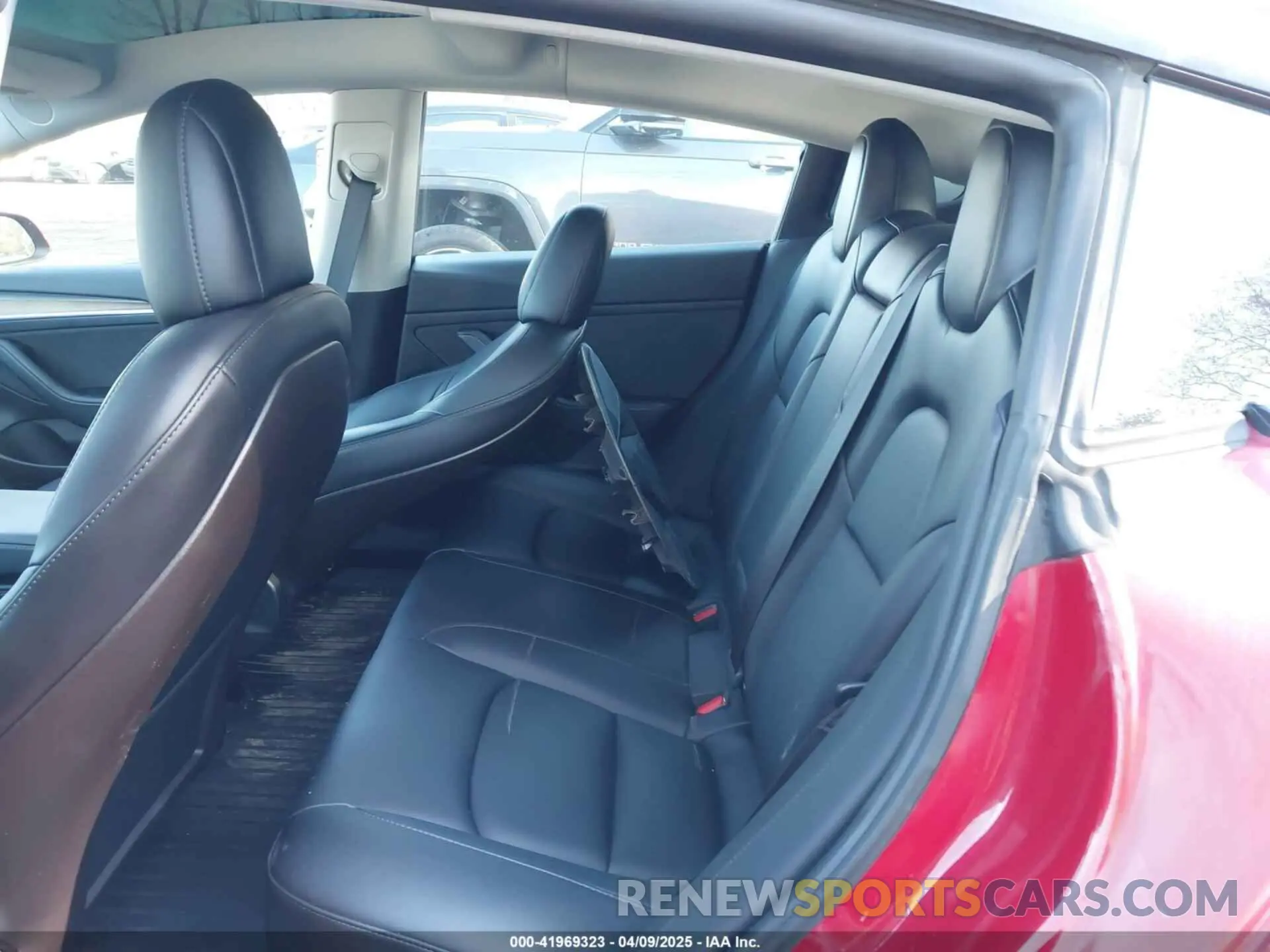 8 Фотография поврежденного автомобиля 5YJ3E1EA5MF992049 TESLA MODEL 3 2021