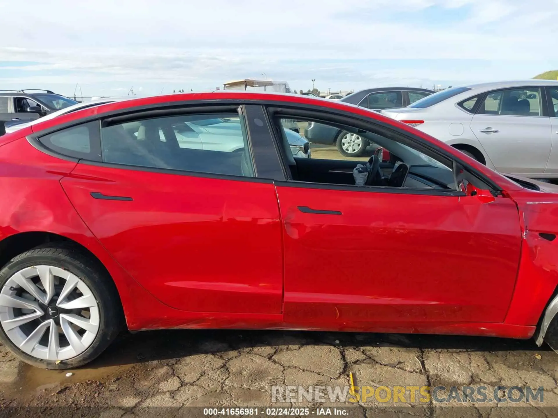 13 Photograph of a damaged car 5YJ3E1EA6MF028091 TESLA MODEL 3 2021