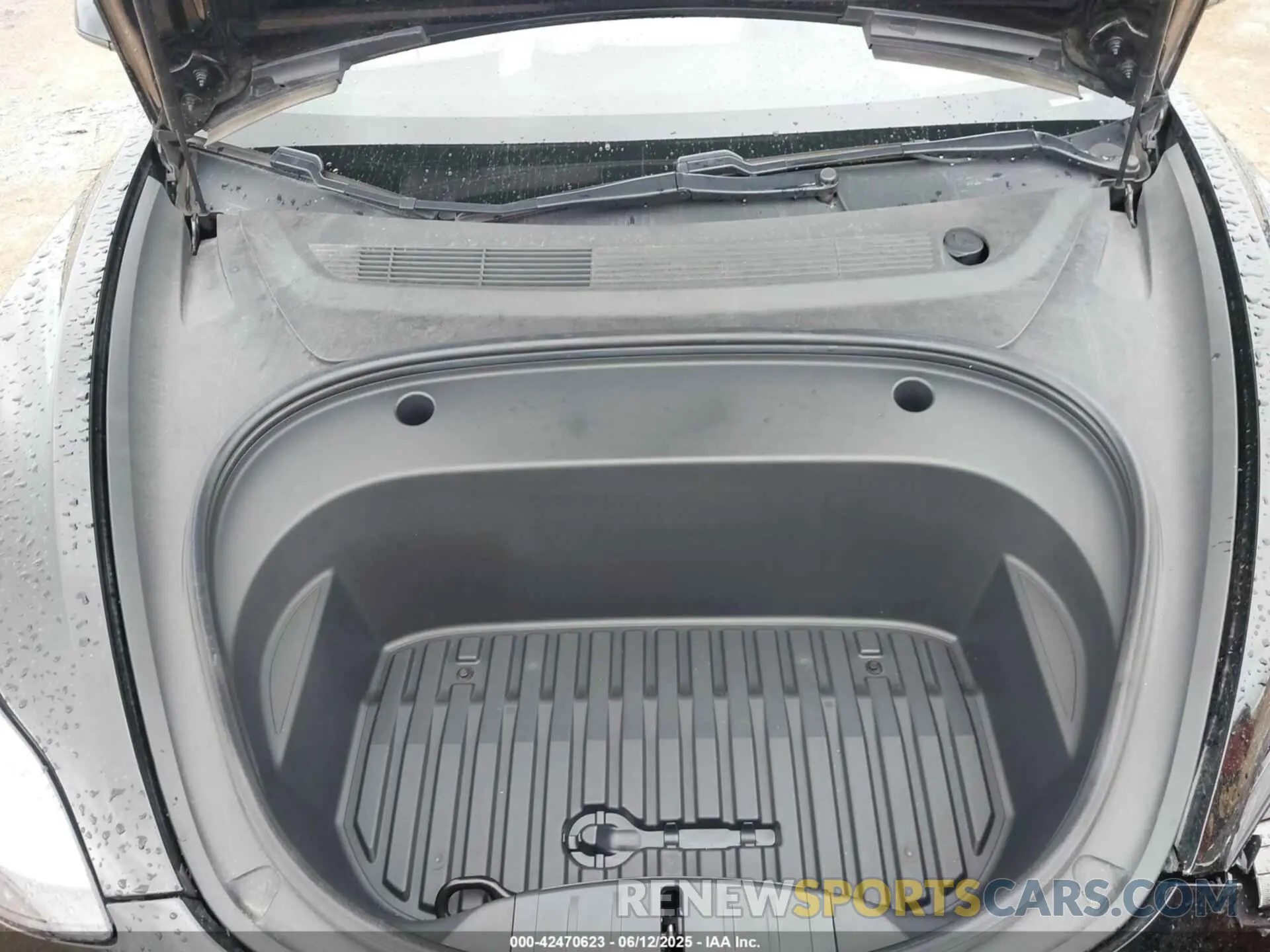 10 Photograph of a damaged car 5YJ3E1EA6MF028124 TESLA MODEL 3 2021