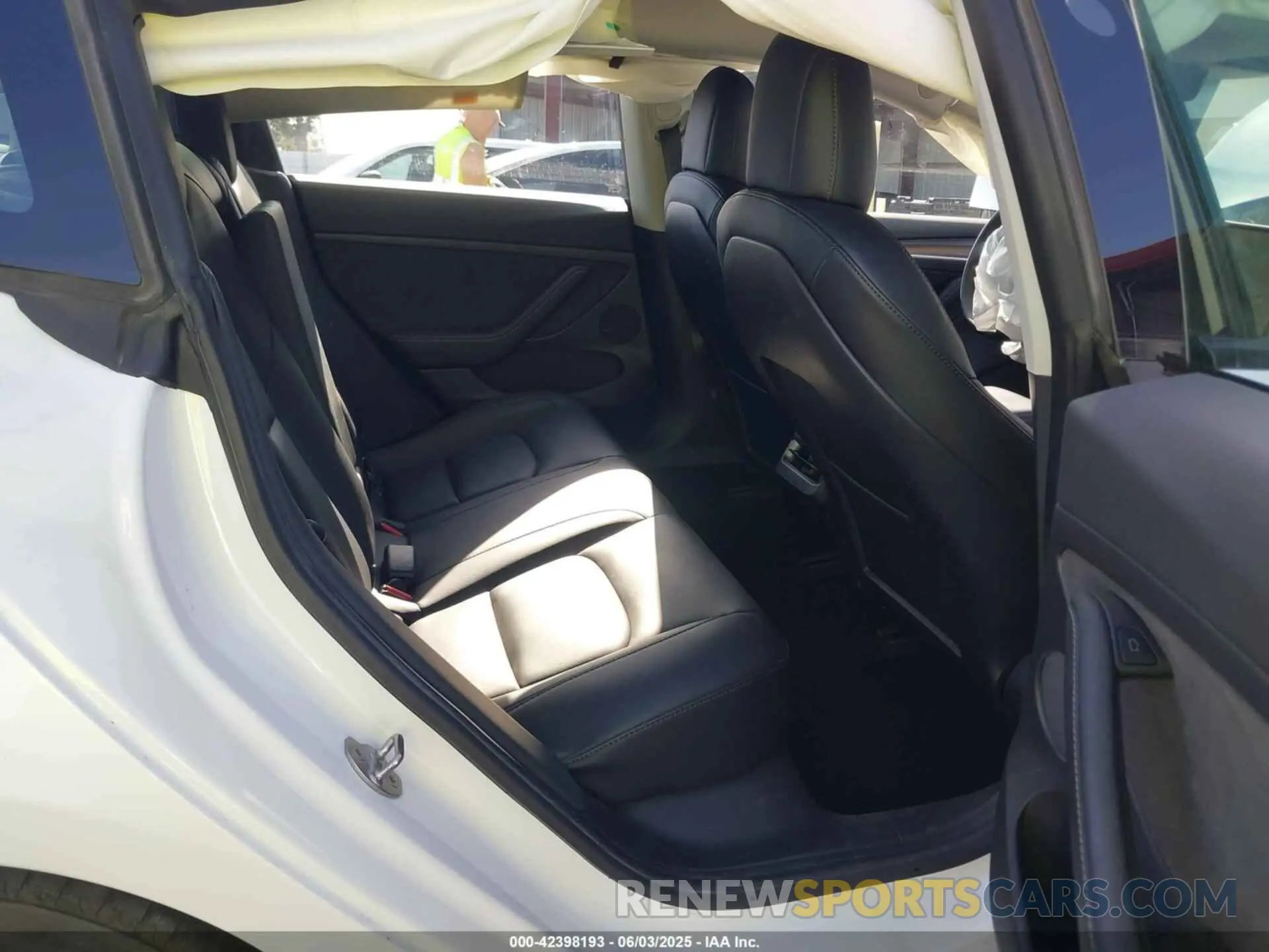 8 Фотография поврежденного автомобиля 5YJ3E1EA6MF079364 TESLA MODEL 3 2021