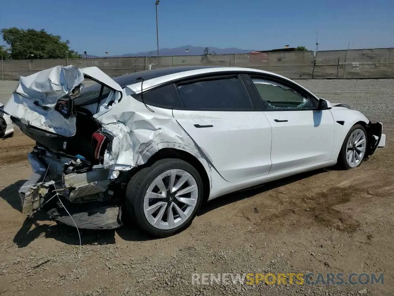3 Photograph of a damaged car 5YJ3E1EA6MF099937 TESLA MODEL 3 2021