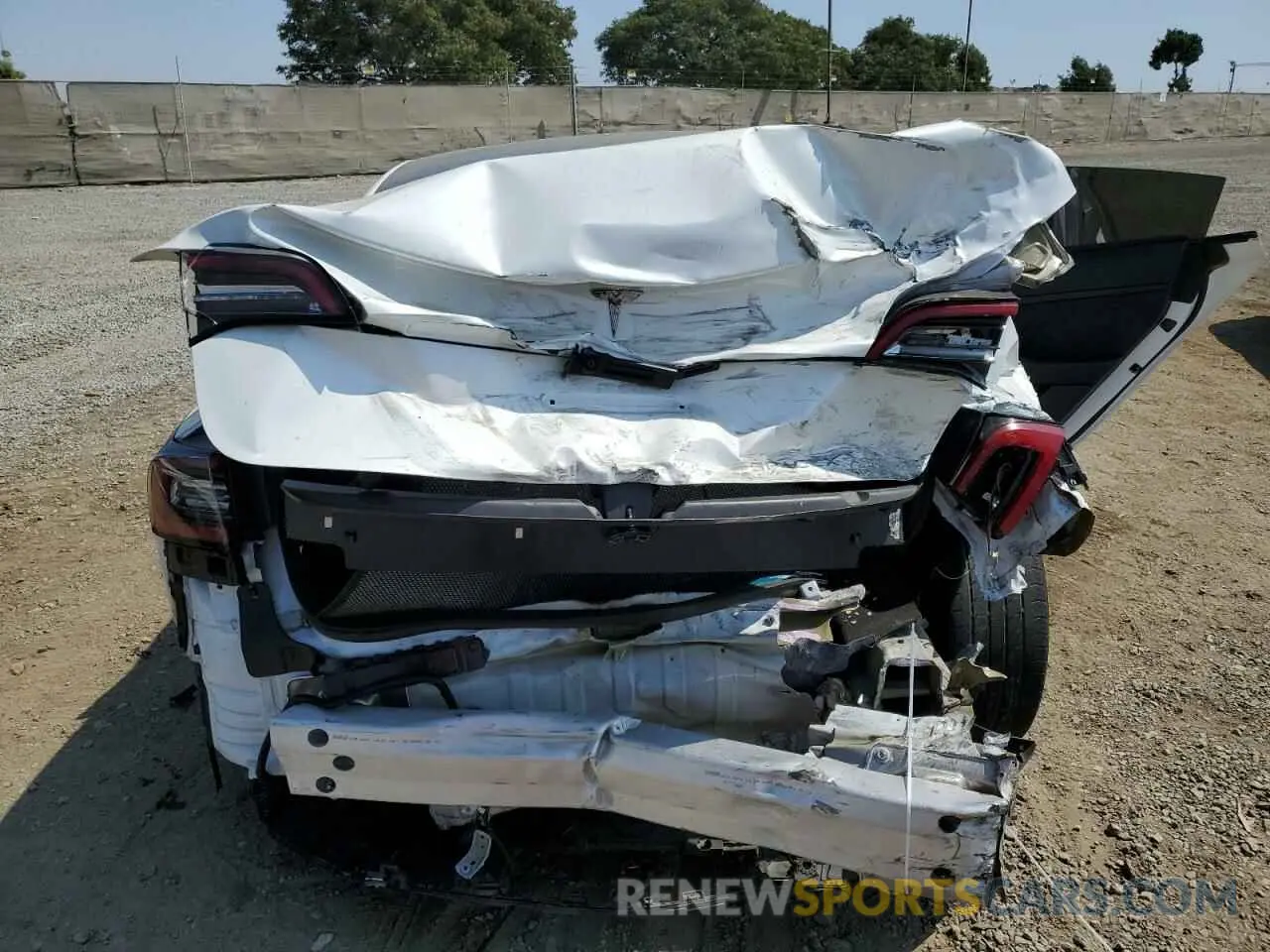 6 Photograph of a damaged car 5YJ3E1EA6MF099937 TESLA MODEL 3 2021
