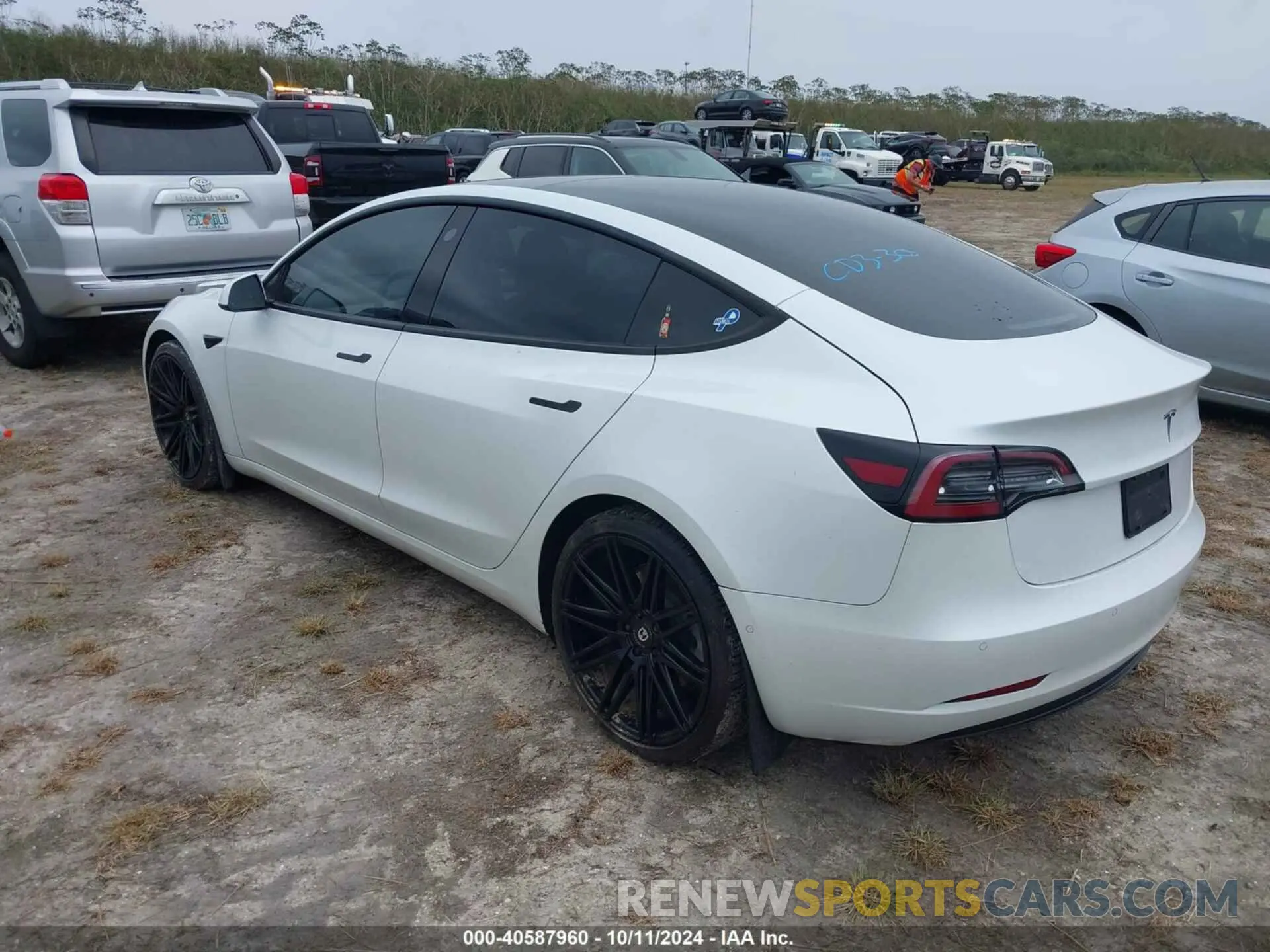 3 Photograph of a damaged car 5YJ3E1EA6MF852477 TESLA MODEL 3 2021