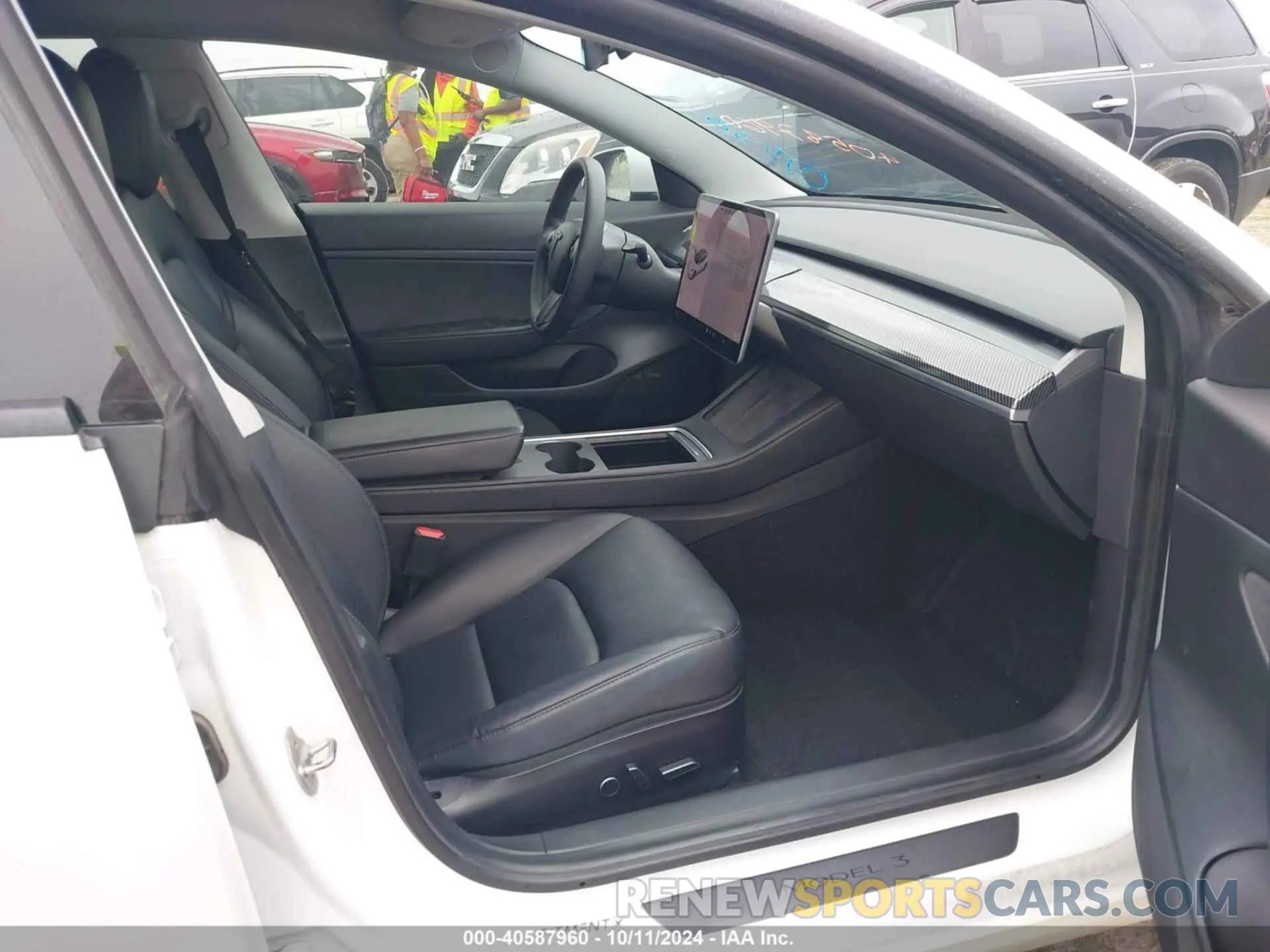 5 Photograph of a damaged car 5YJ3E1EA6MF852477 TESLA MODEL 3 2021