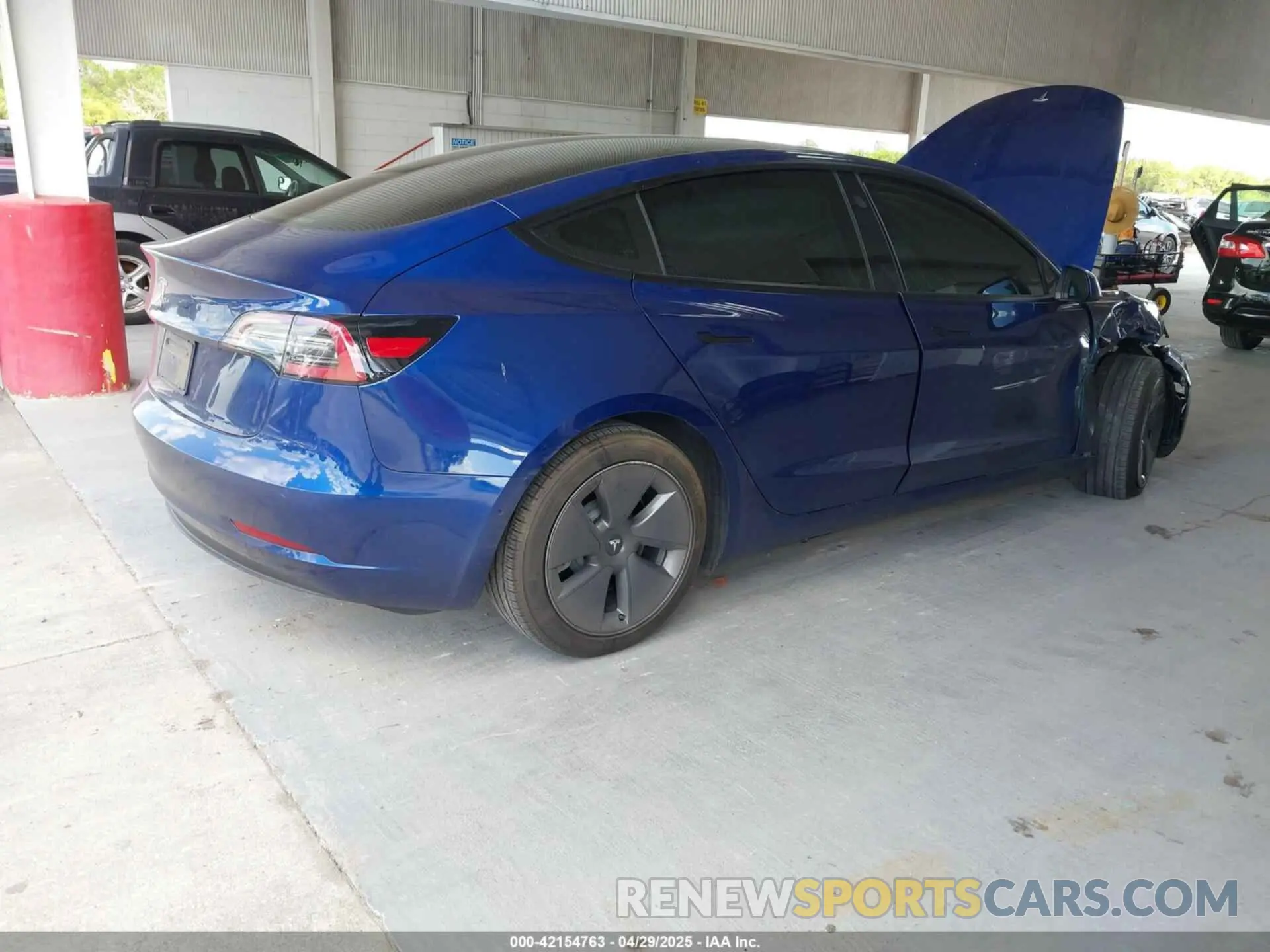 4 Фотография поврежденного автомобиля 5YJ3E1EA6MF860949 TESLA MODEL 3 2021