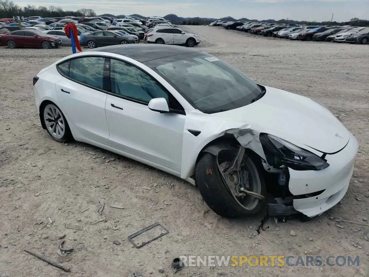 4 Фотография поврежденного автомобиля 5YJ3E1EA6MF915626 TESLA MODEL 3 2021