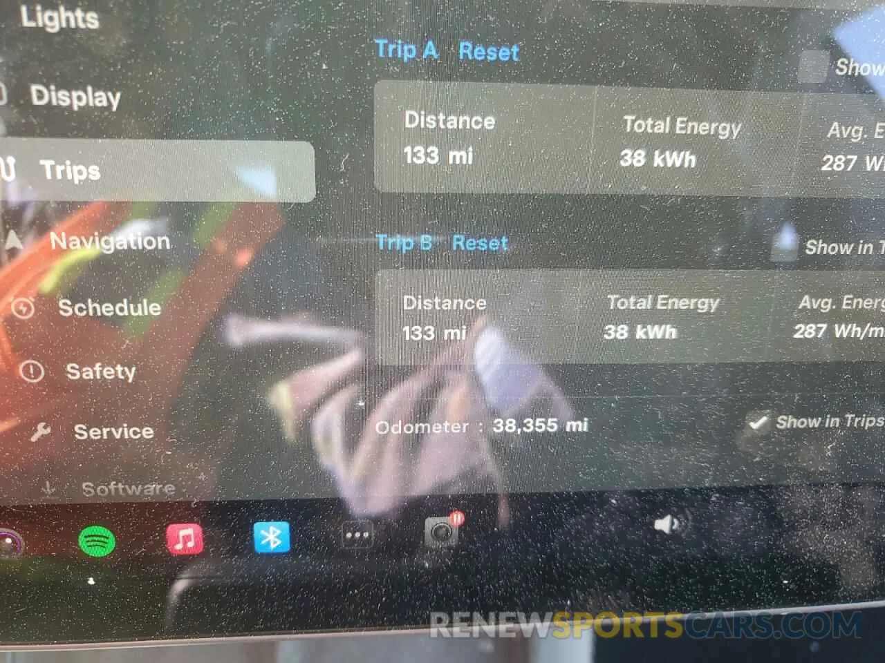 9 Photograph of a damaged car 5YJ3E1EA6MF961439 TESLA MODEL 3 2021