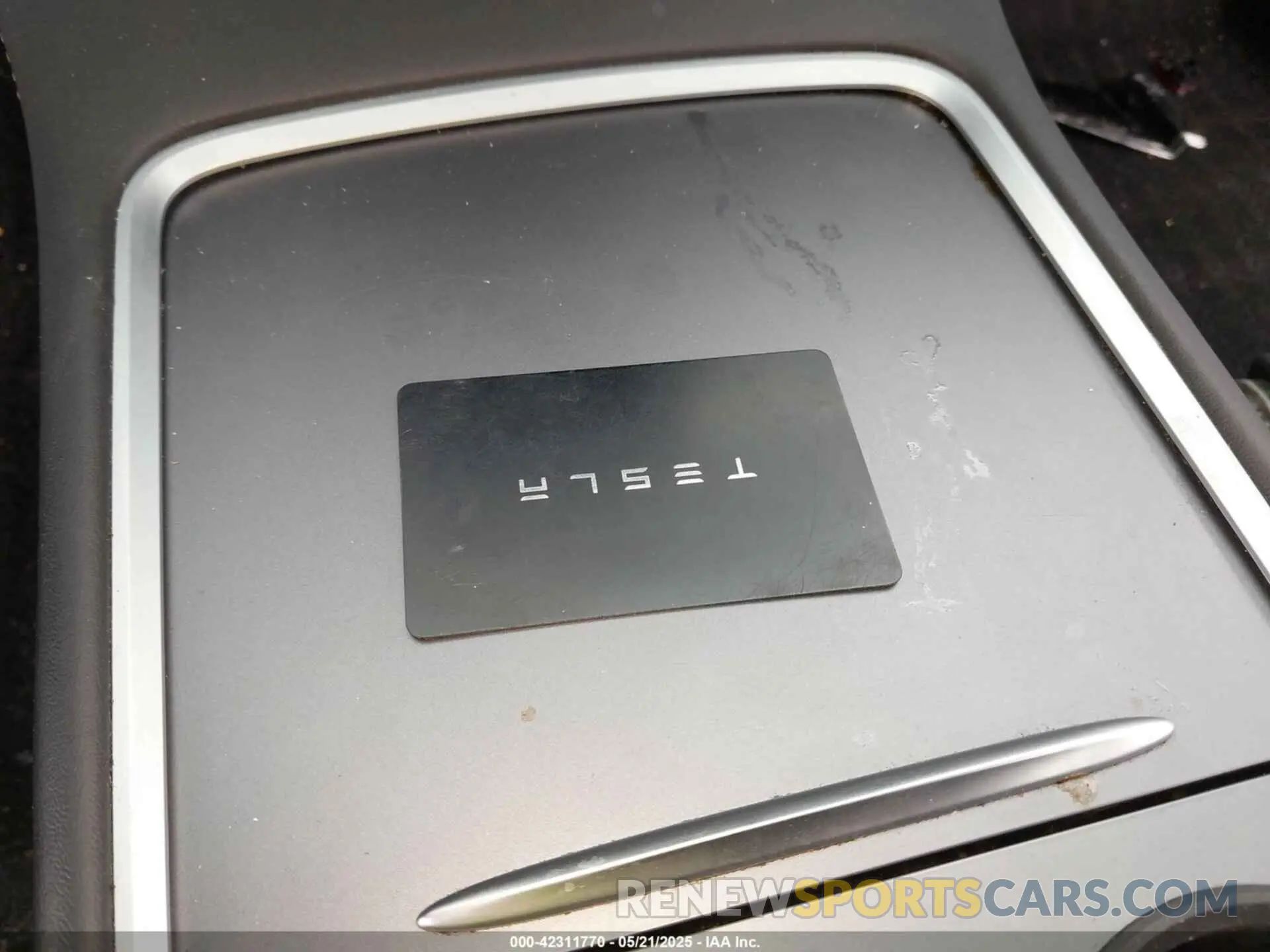 11 Фотография поврежденного автомобиля 5YJ3E1EA7MF042291 TESLA MODEL 3 2021