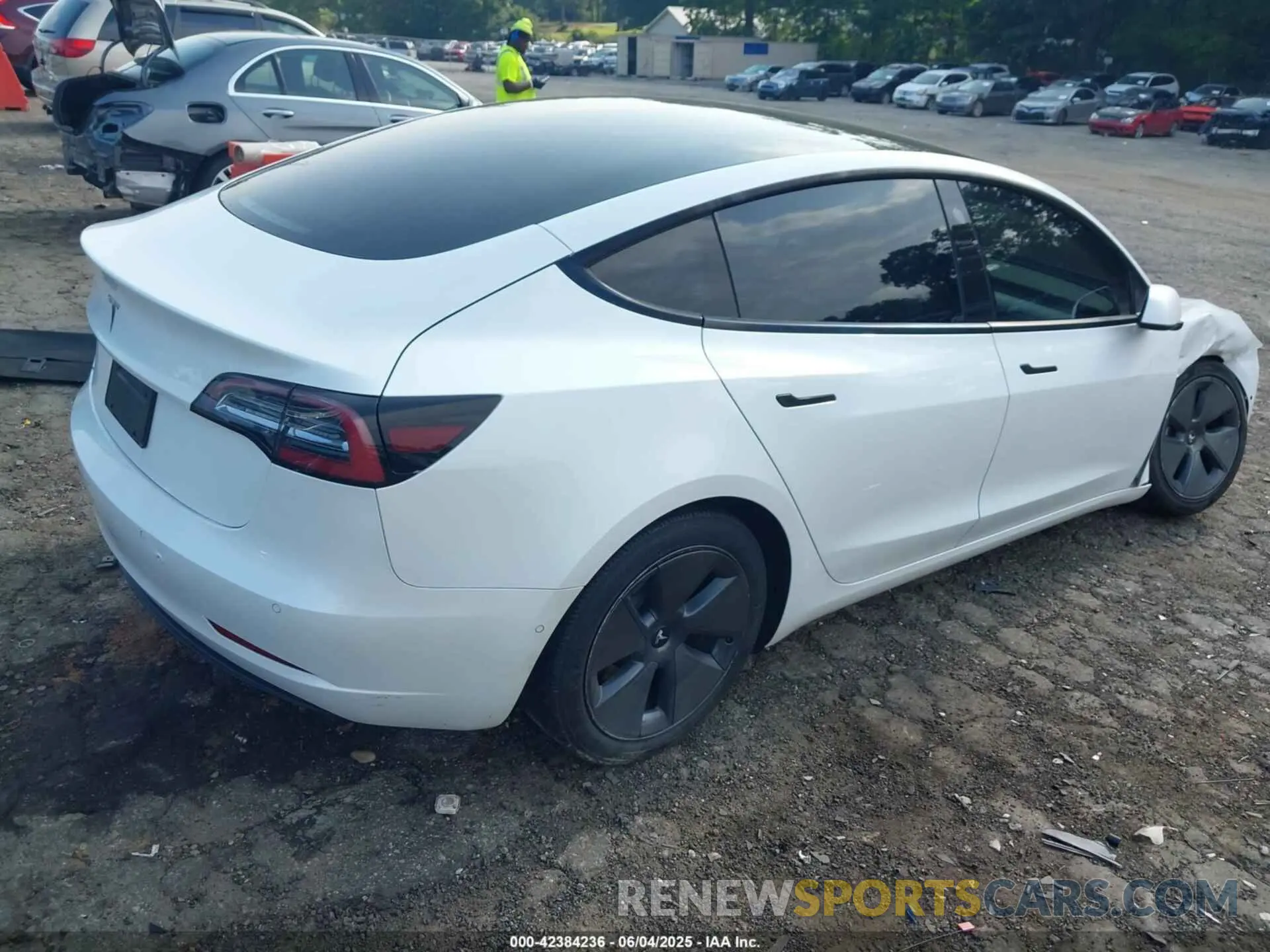 4 Фотография поврежденного автомобиля 5YJ3E1EA7MF059222 TESLA MODEL 3 2021