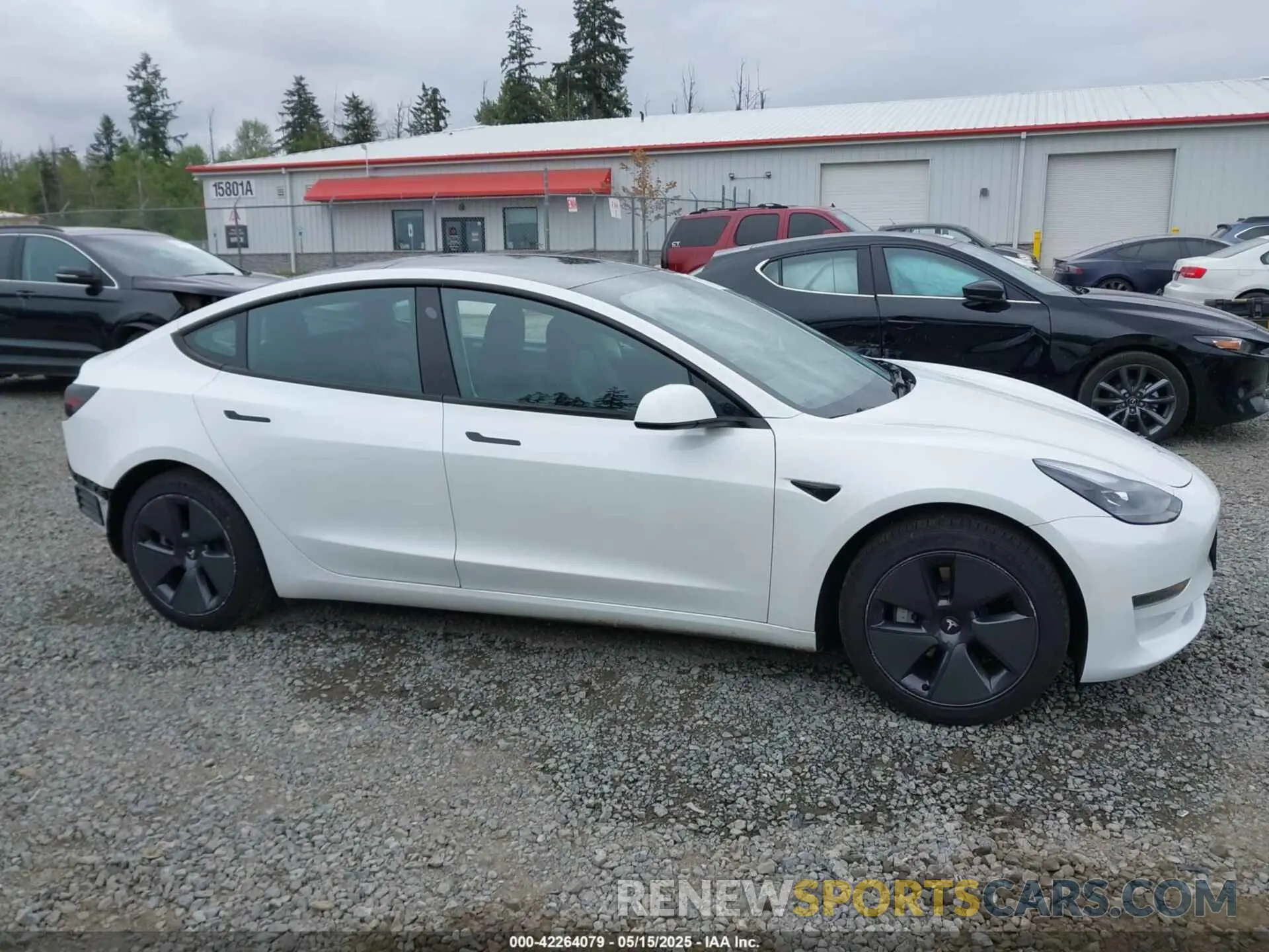 14 Photograph of a damaged car 5YJ3E1EA7MF098215 TESLA MODEL 3 2021