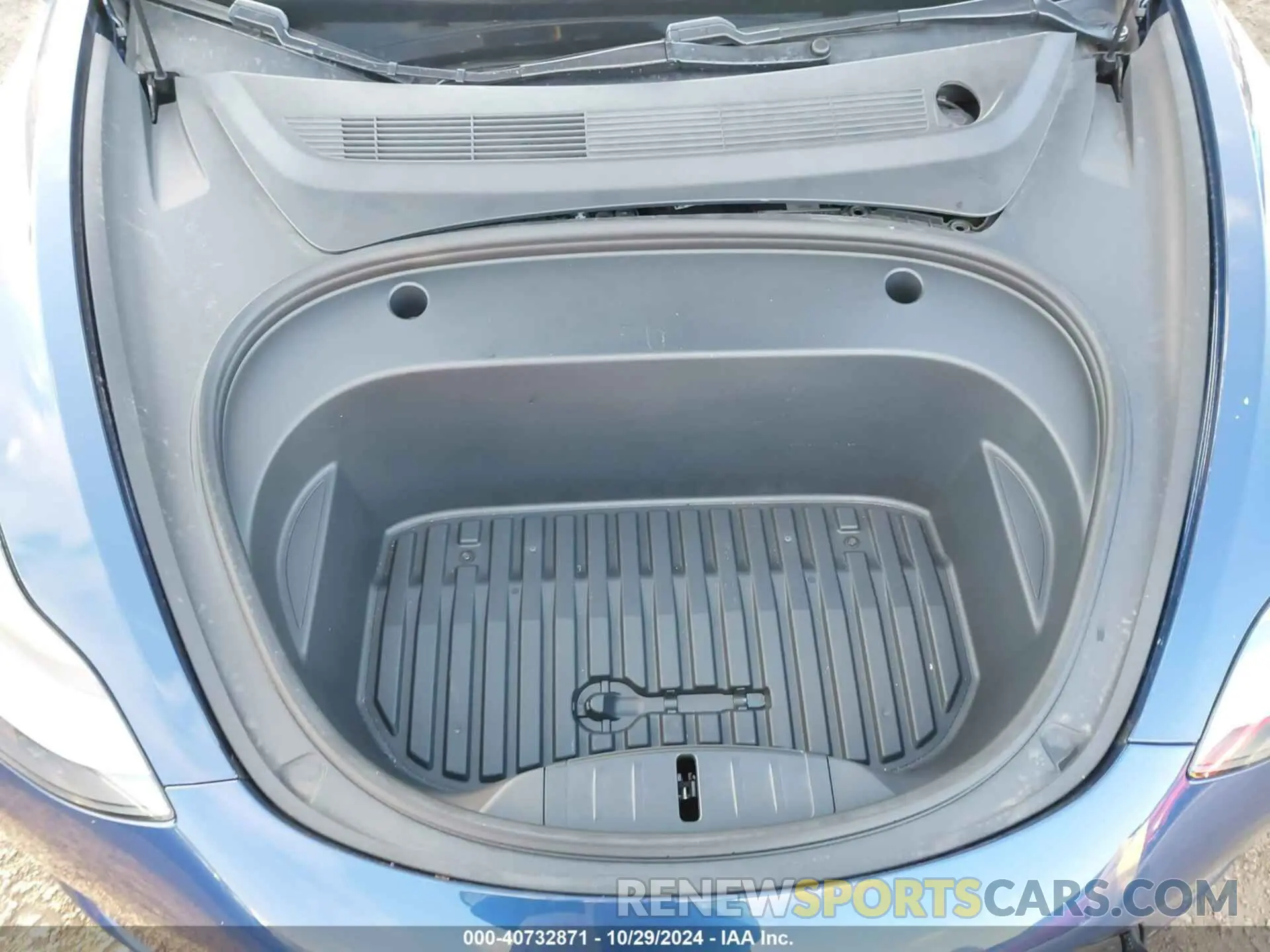 10 Photograph of a damaged car 5YJ3E1EA7MF875007 TESLA MODEL 3 2021