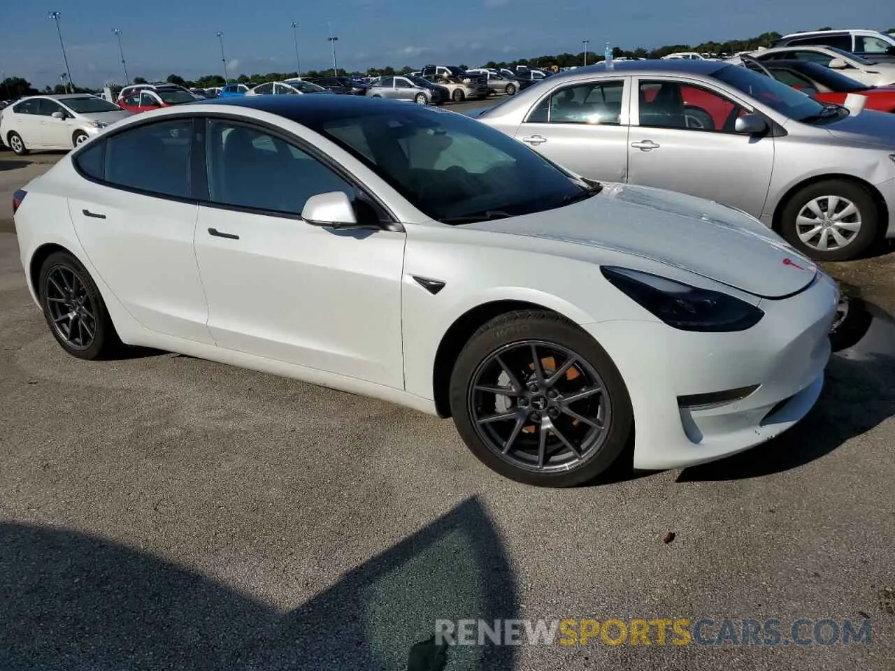 4 Фотография поврежденного автомобиля 5YJ3E1EA7MF915294 TESLA MODEL 3 2021