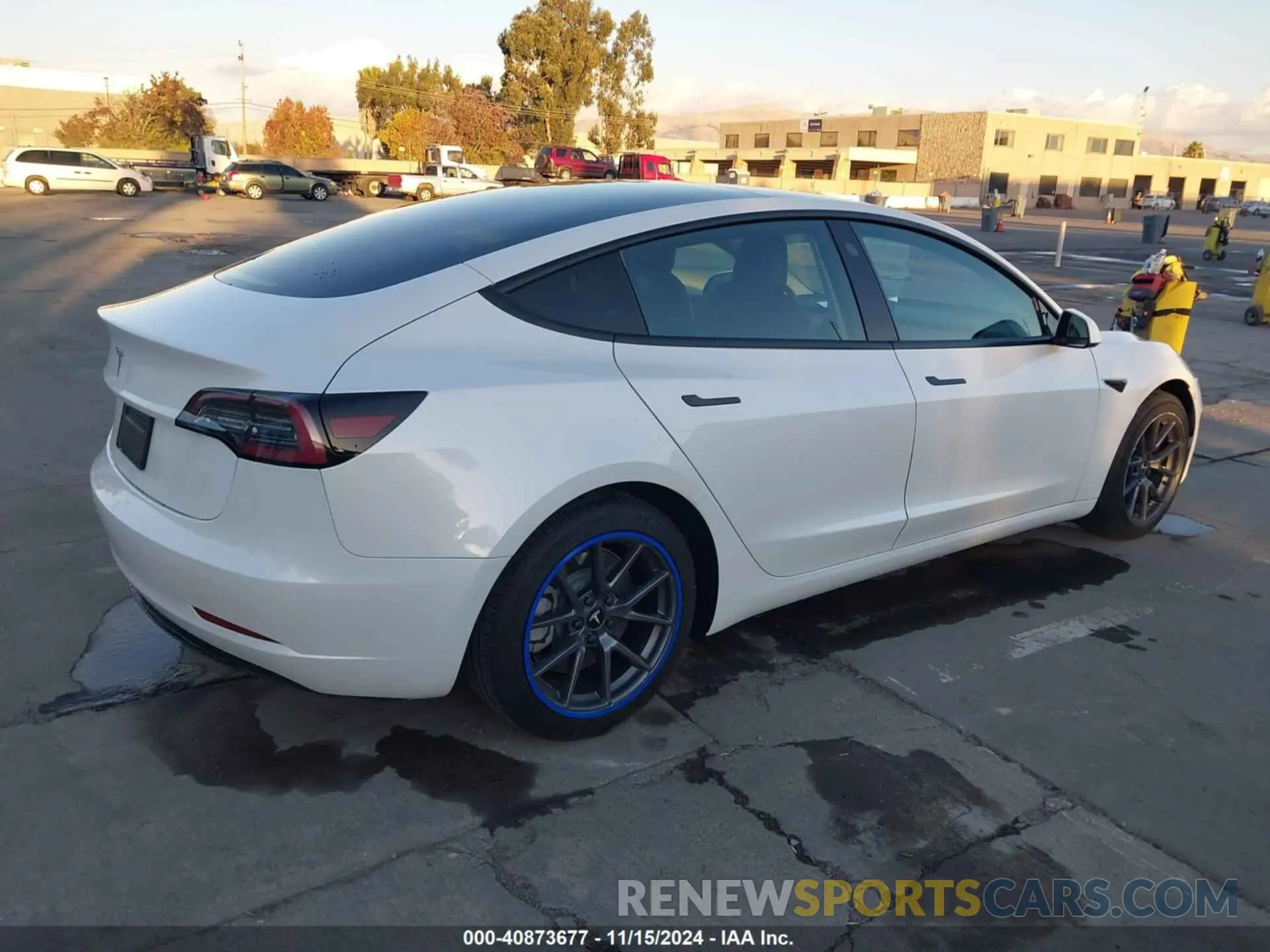 4 Фотография поврежденного автомобиля 5YJ3E1EA7MF929678 TESLA MODEL 3 2021