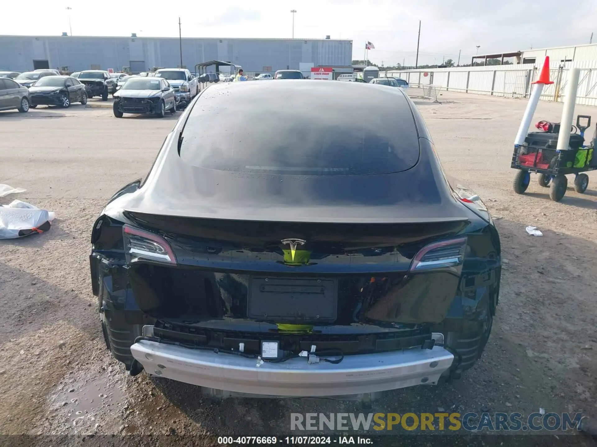16 Photograph of a damaged car 5YJ3E1EA7MF987340 TESLA MODEL 3 2021