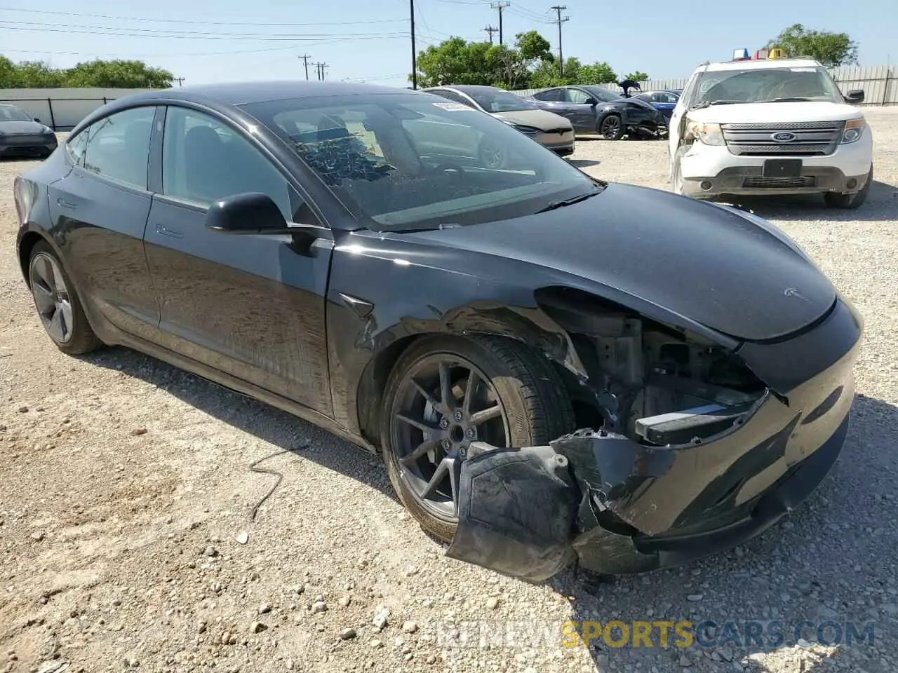 4 Фотография поврежденного автомобиля 5YJ3E1EA8MF057723 TESLA MODEL 3 2021