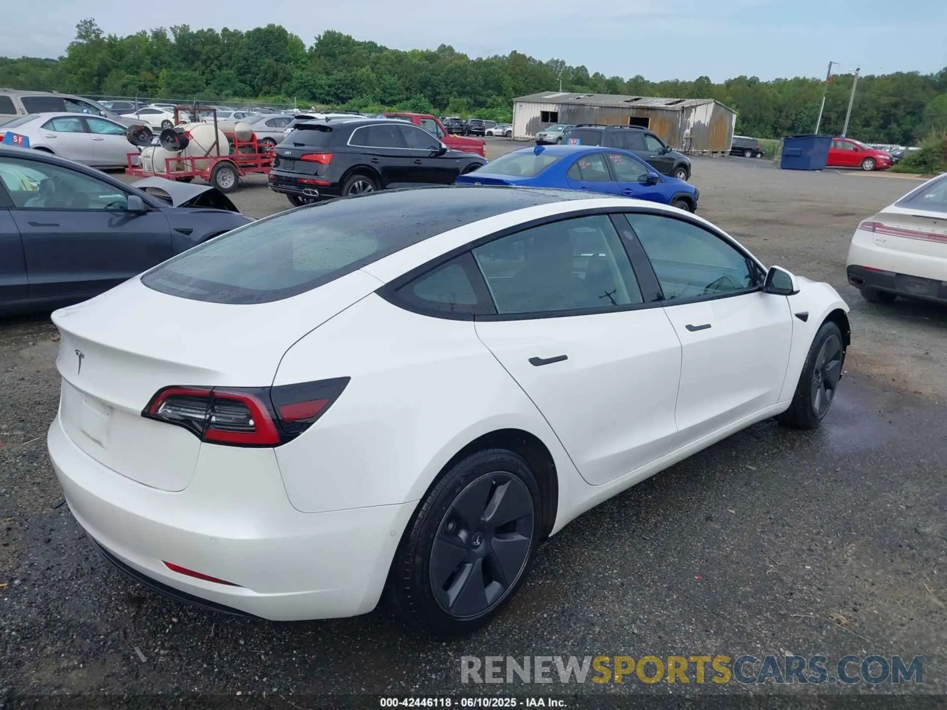 4 Фотография поврежденного автомобиля 5YJ3E1EA8MF062940 TESLA MODEL 3 2021