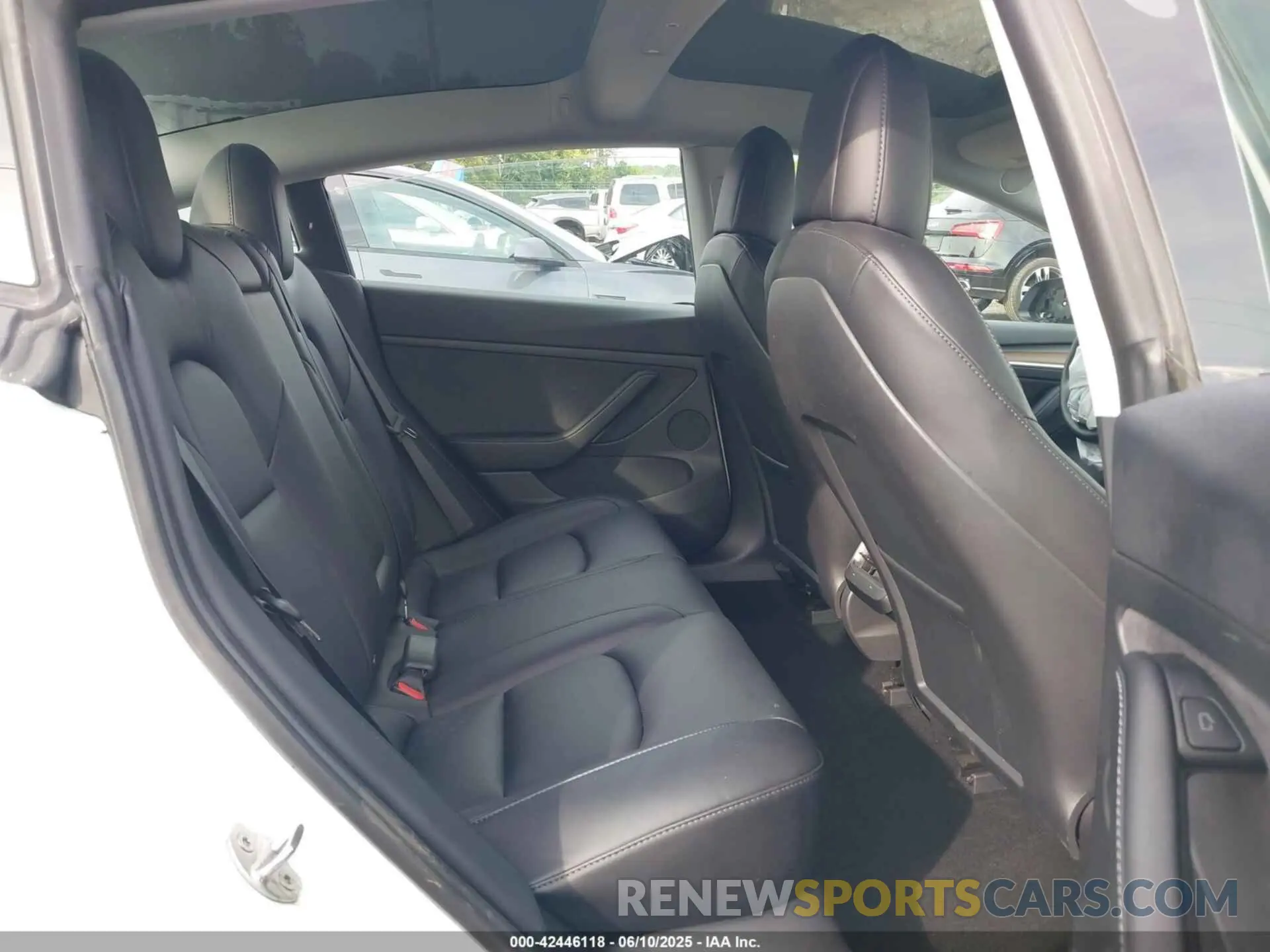 8 Фотография поврежденного автомобиля 5YJ3E1EA8MF062940 TESLA MODEL 3 2021
