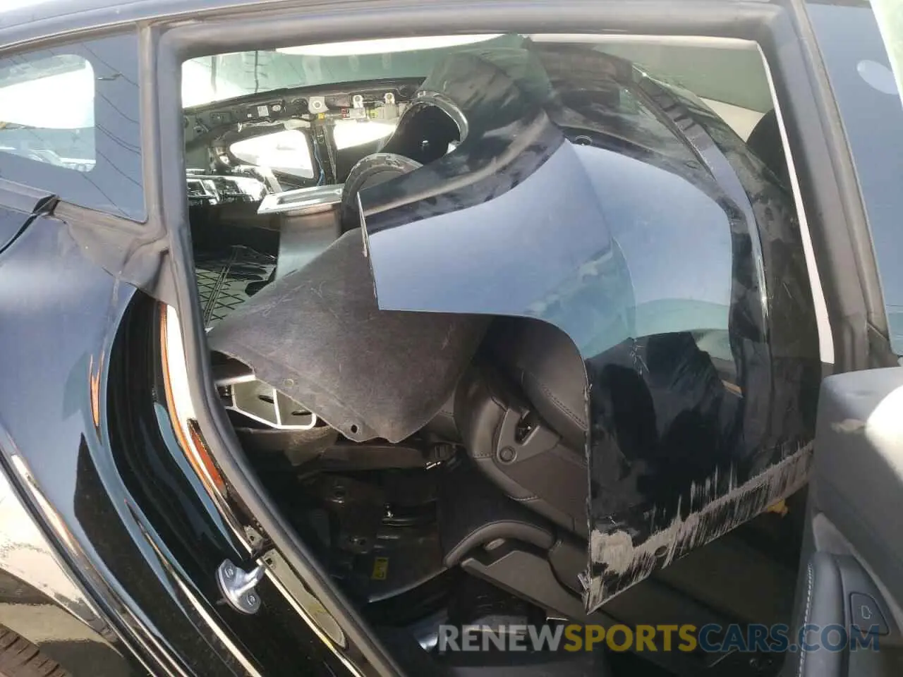 6 Photograph of a damaged car 5YJ3E1EA8MF085957 TESLA MODEL 3 2021