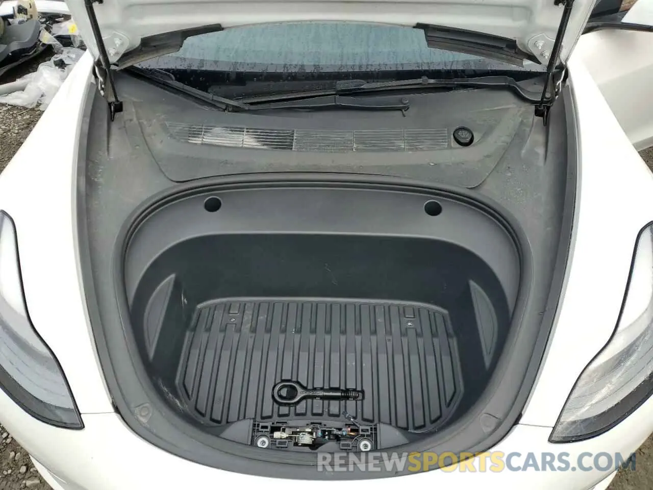 11 Photograph of a damaged car 5YJ3E1EA8MF098952 TESLA MODEL 3 2021