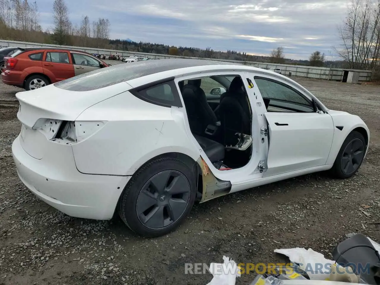 3 Photograph of a damaged car 5YJ3E1EA8MF098952 TESLA MODEL 3 2021