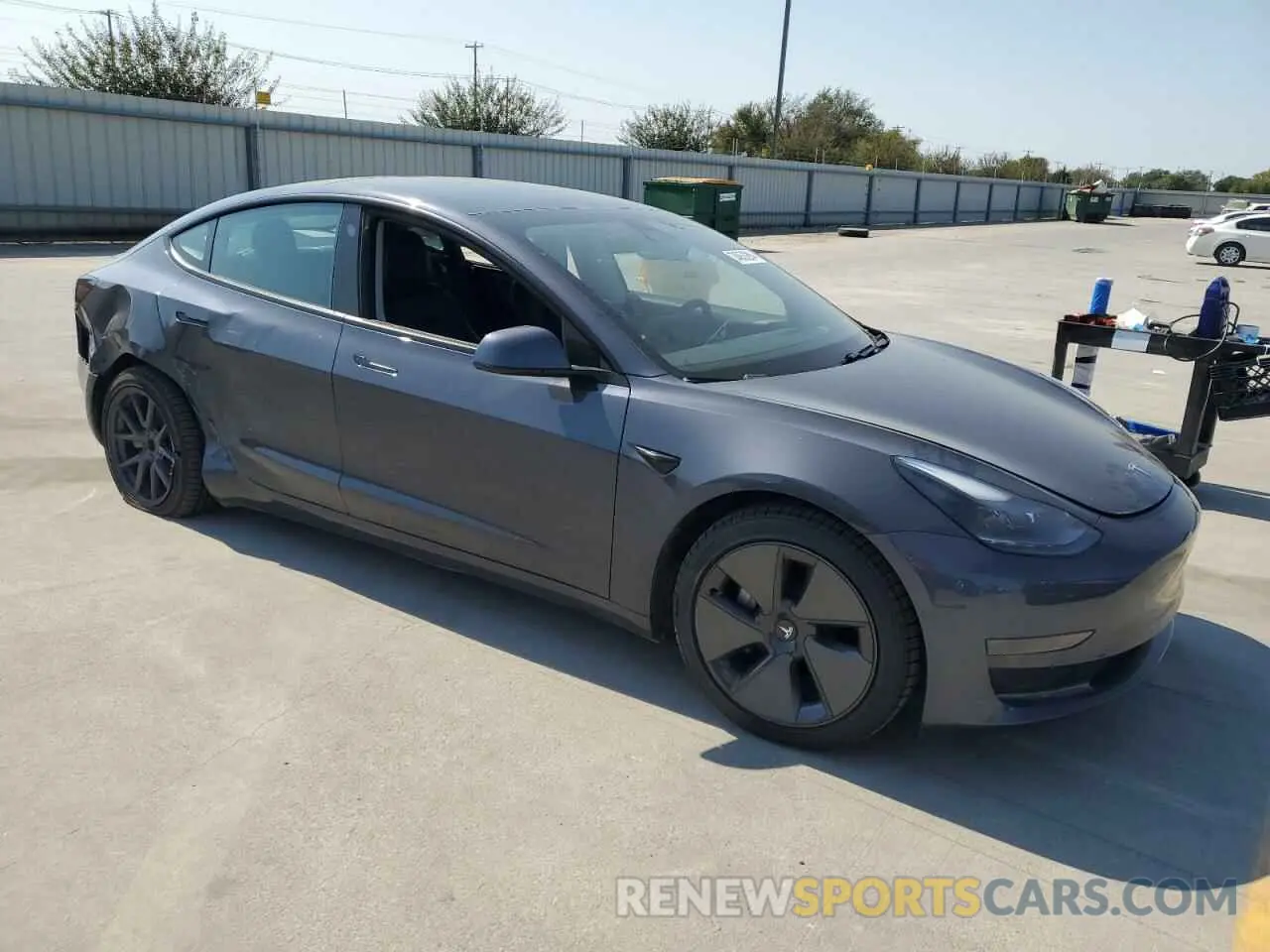 4 Фотография поврежденного автомобиля 5YJ3E1EA8MF867546 TESLA MODEL 3 2021