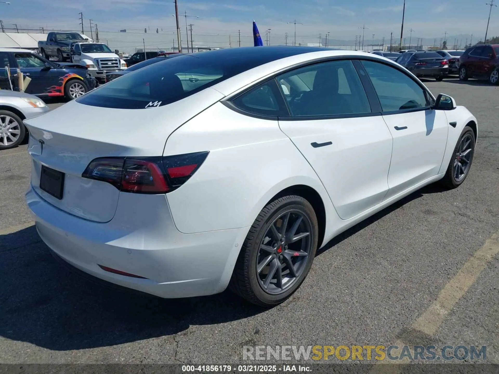 4 Фотография поврежденного автомобиля 5YJ3E1EA8MF867790 TESLA MODEL 3 2021
