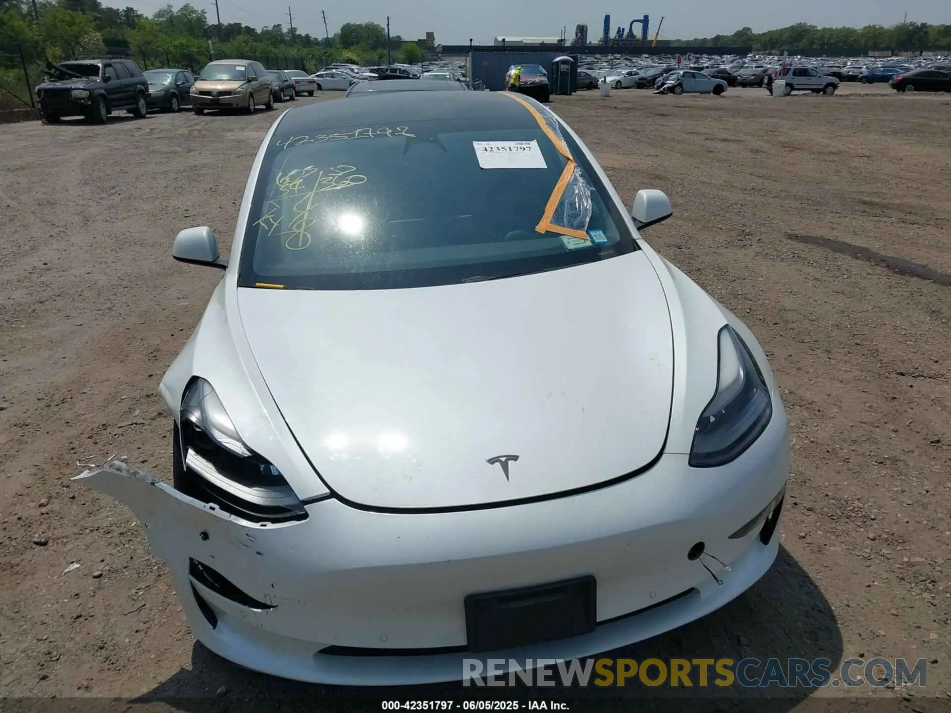 12 Photograph of a damaged car 5YJ3E1EA8MF871483 TESLA MODEL 3 2021