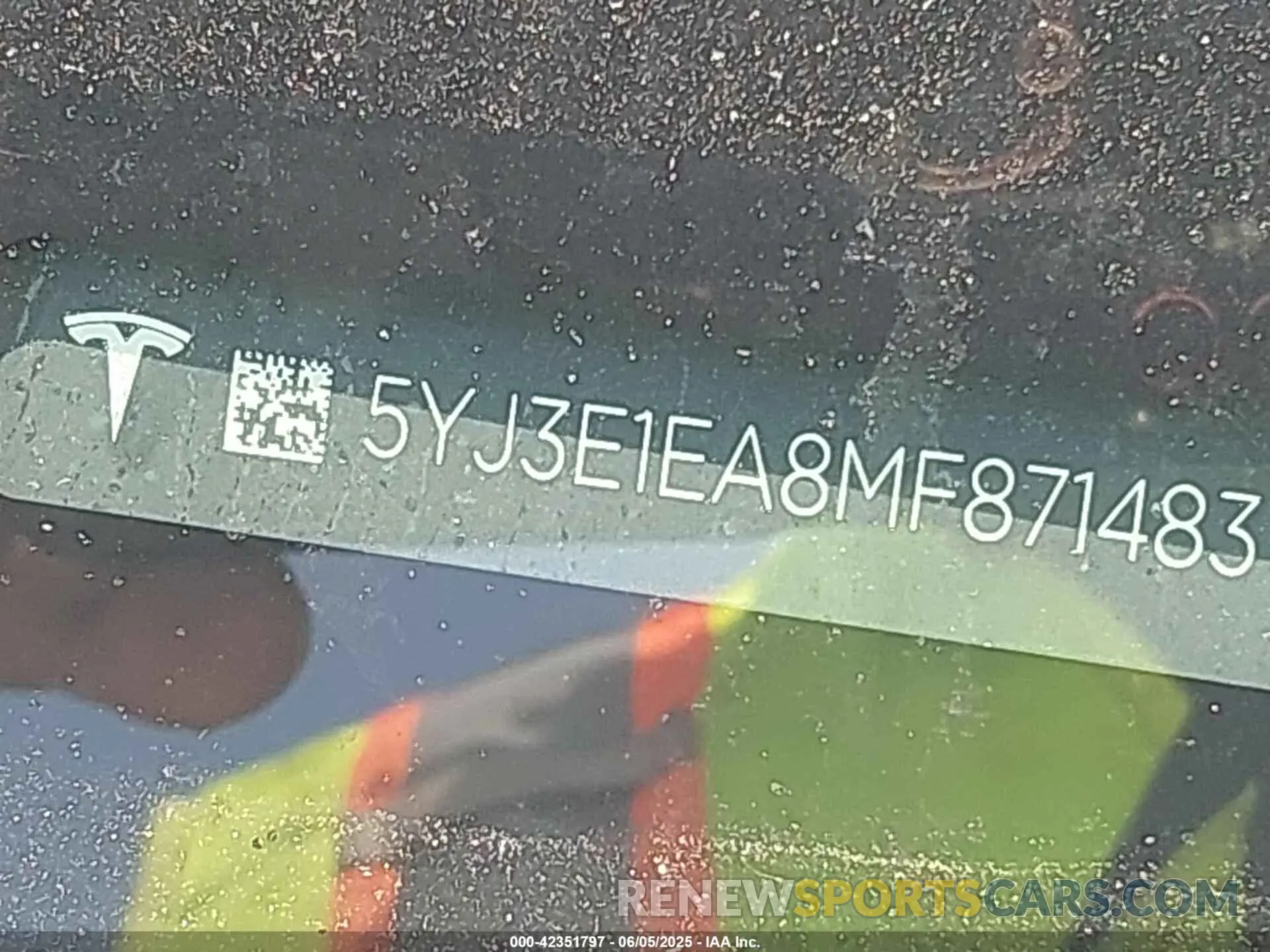 19 Photograph of a damaged car 5YJ3E1EA8MF871483 TESLA MODEL 3 2021