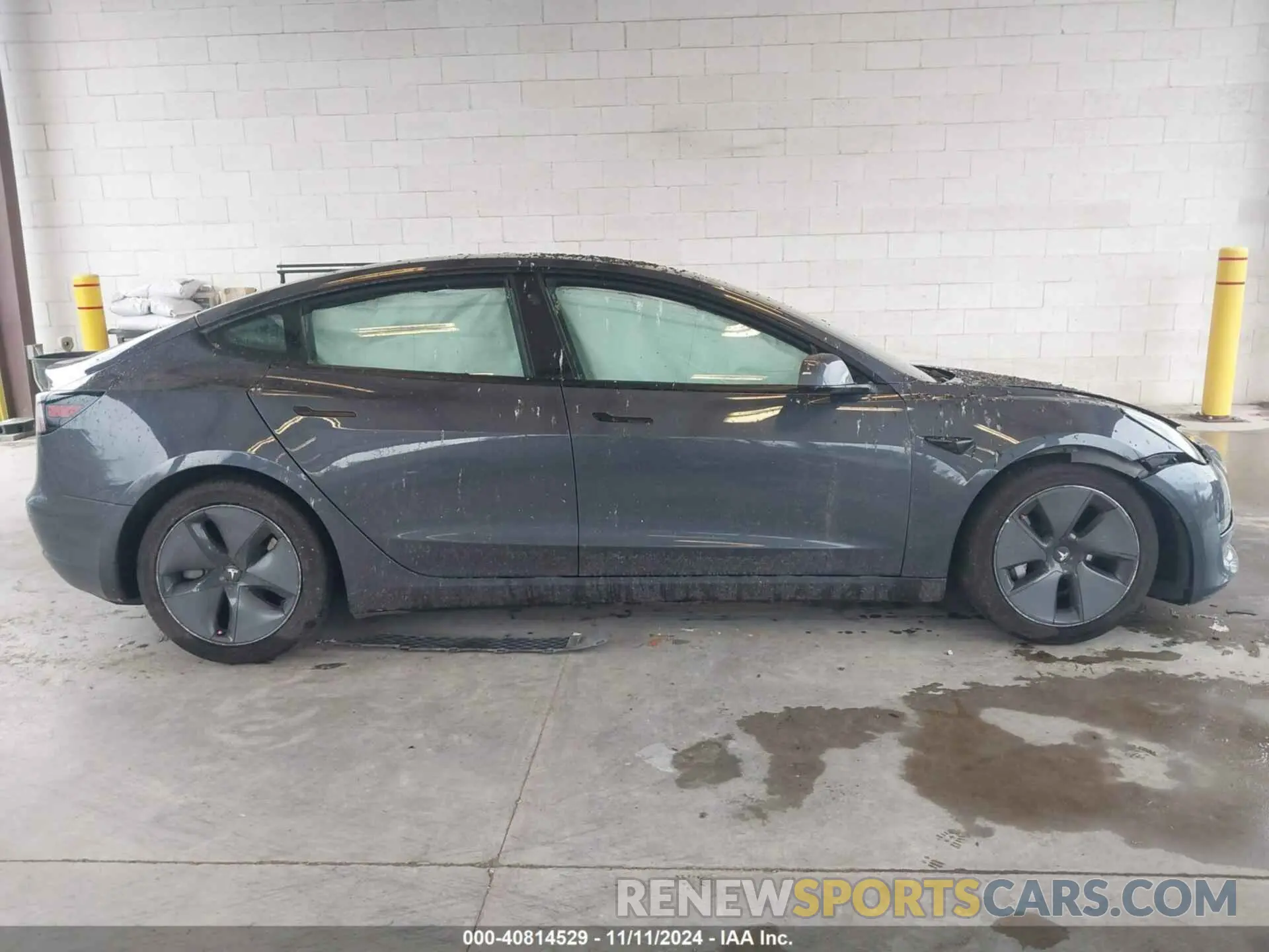 14 Photograph of a damaged car 5YJ3E1EA8MF873136 TESLA MODEL 3 2021