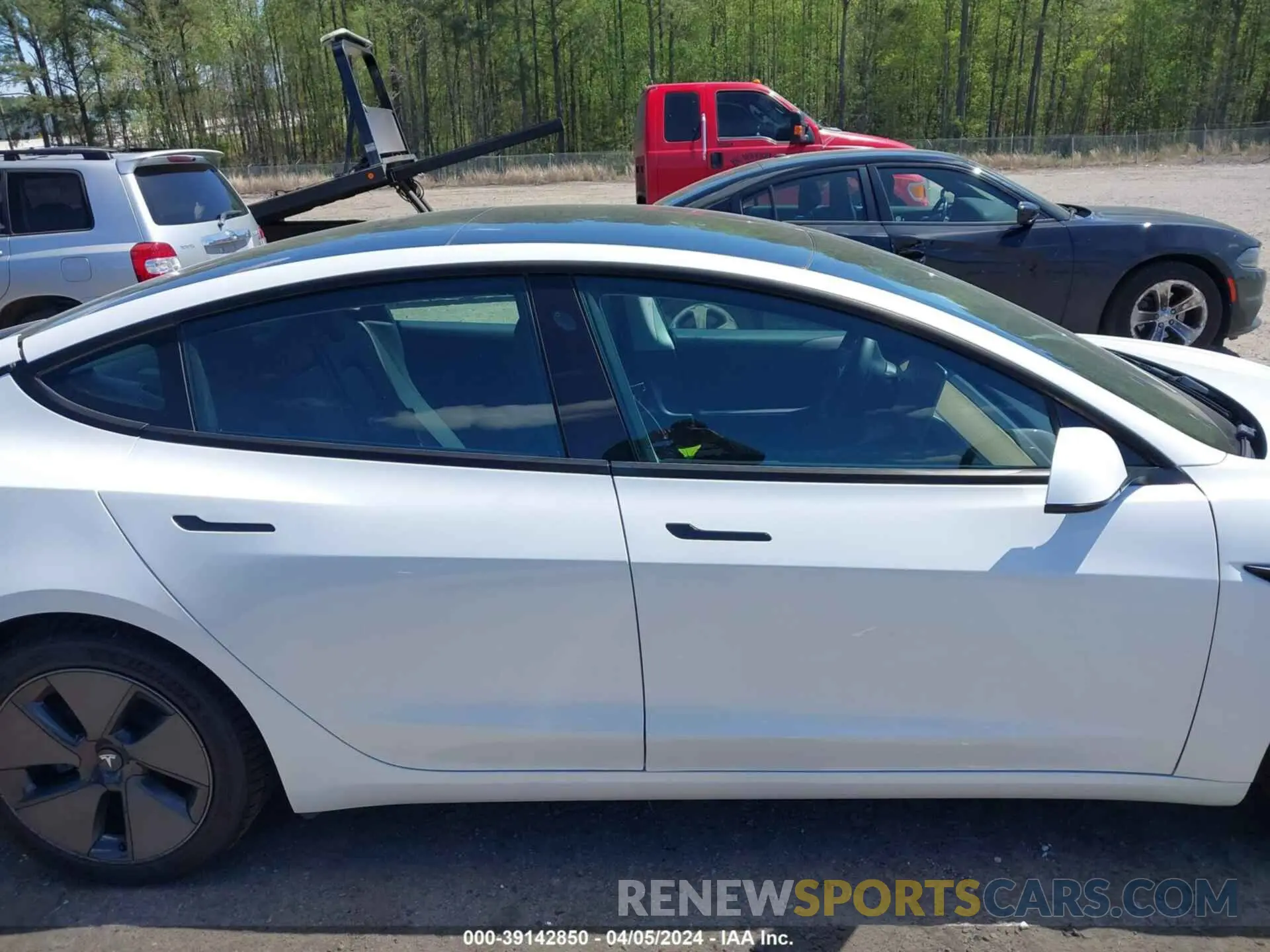 13 Photograph of a damaged car 5YJ3E1EA8MF919774 TESLA MODEL 3 2021