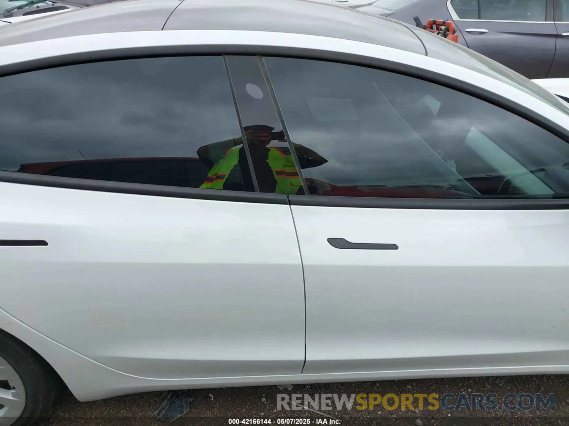 14 Фотография поврежденного автомобиля 5YJ3E1EA8MF921542 TESLA MODEL 3 2021