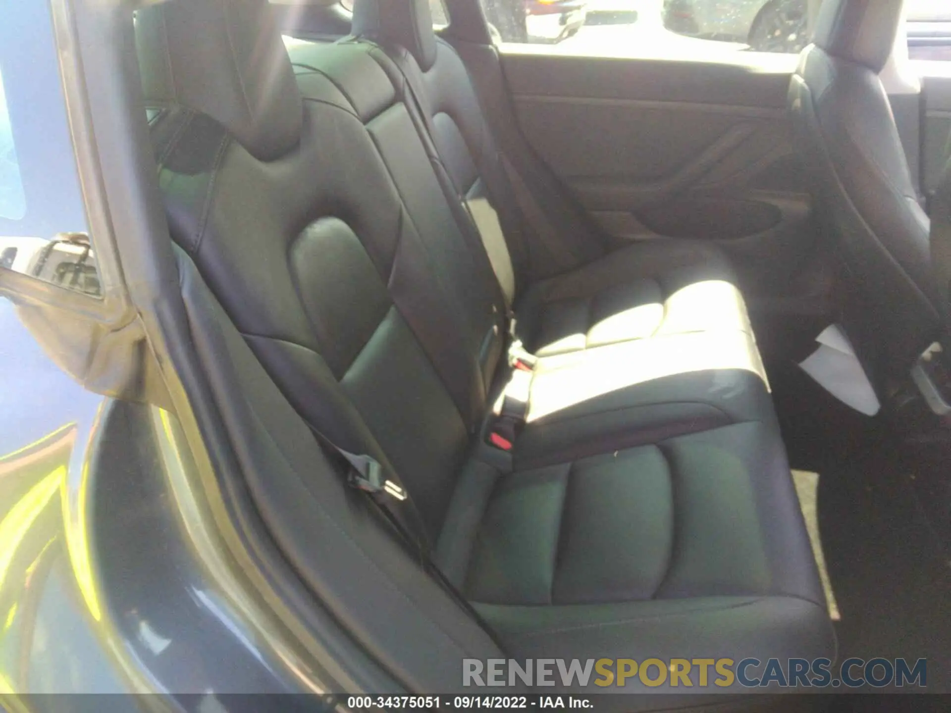 8 Photograph of a damaged car 5YJ3E1EA8MF929270 TESLA MODEL 3 2021