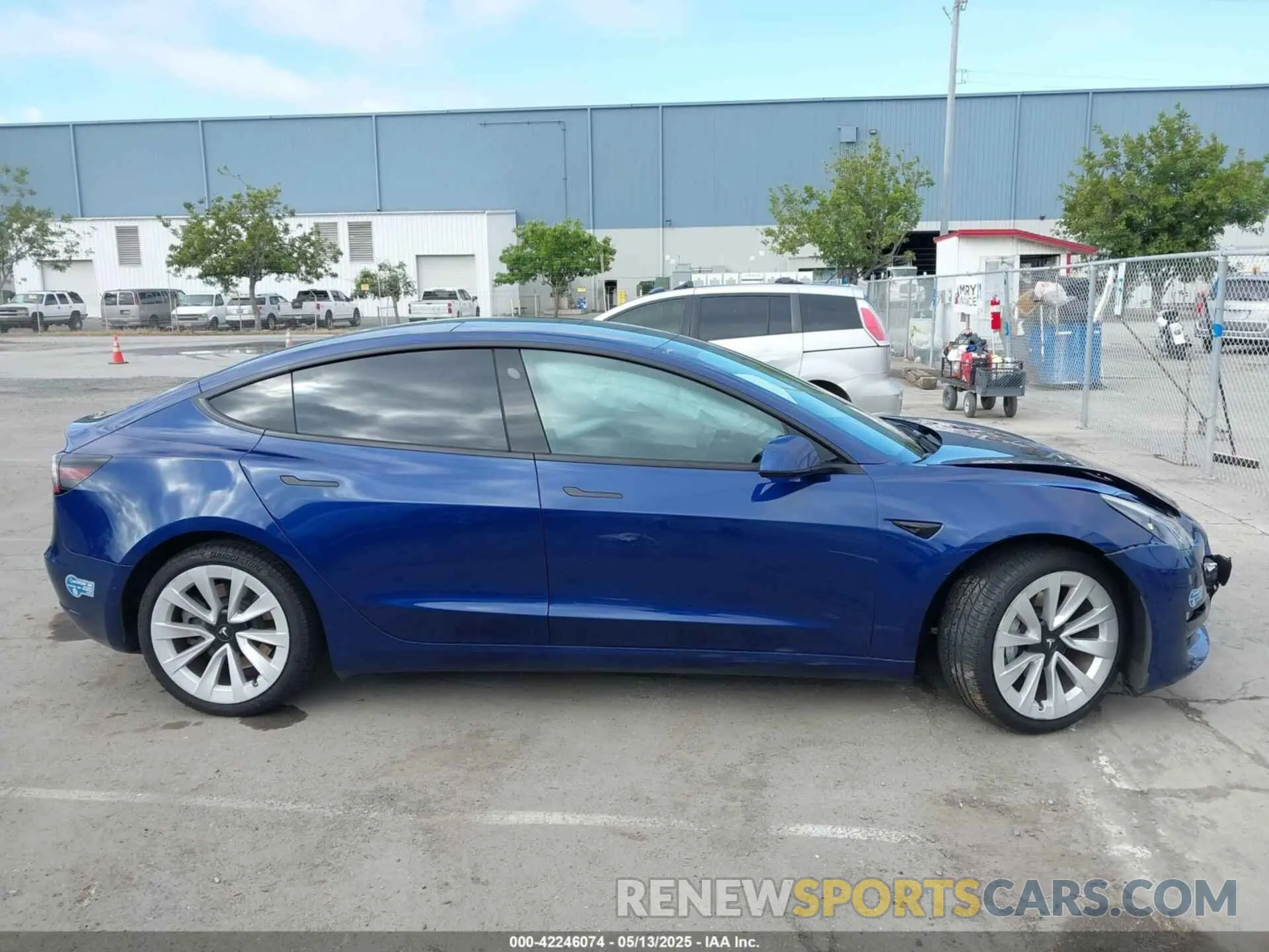 13 Фотография поврежденного автомобиля 5YJ3E1EA9MF020860 TESLA MODEL 3 2021
