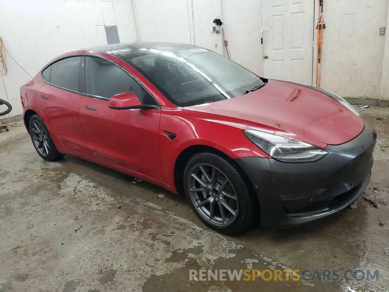 4 Photograph of a damaged car 5YJ3E1EA9MF059769 TESLA MODEL 3 2021