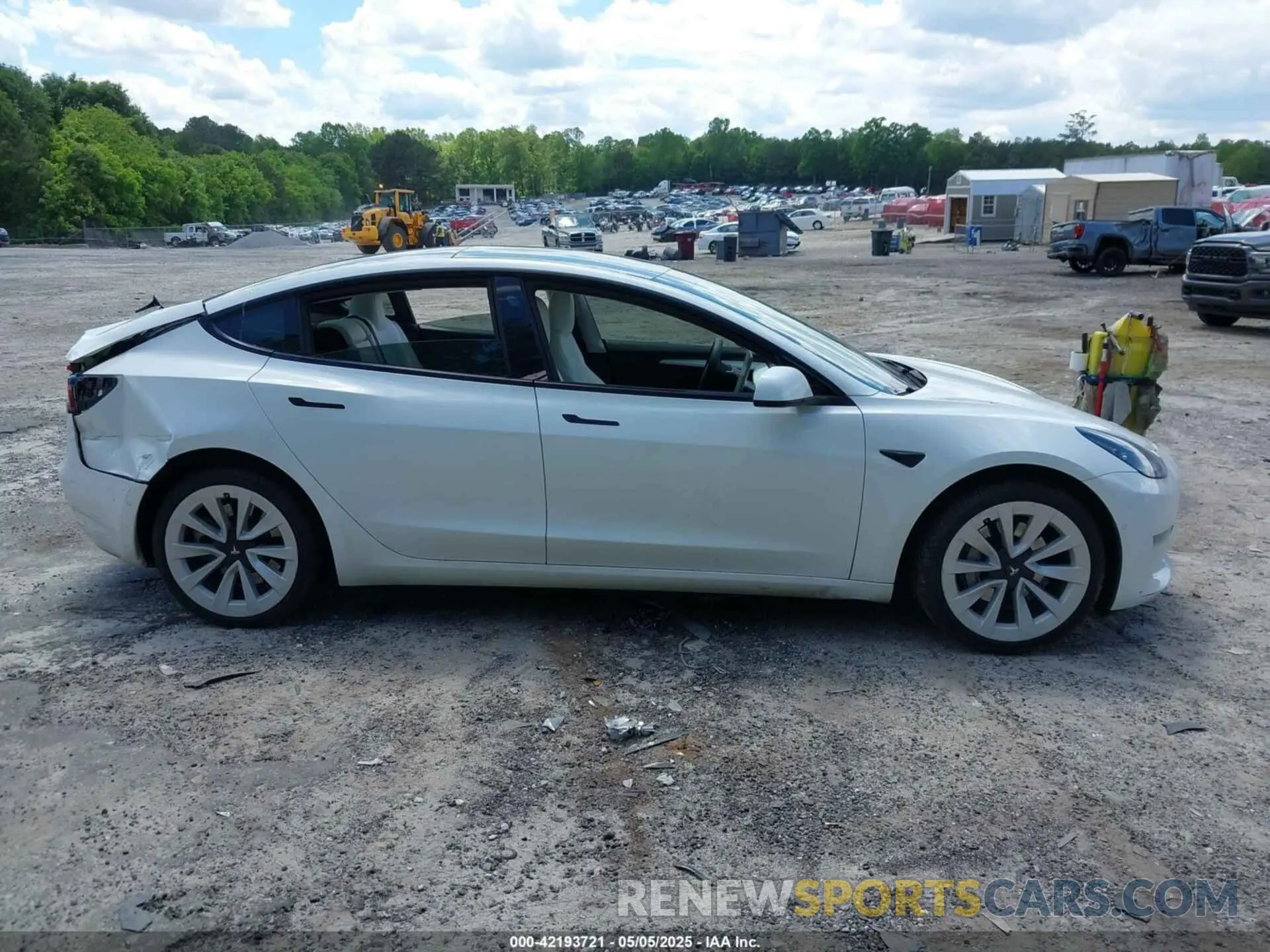13 Фотография поврежденного автомобиля 5YJ3E1EA9MF060081 TESLA MODEL 3 2021
