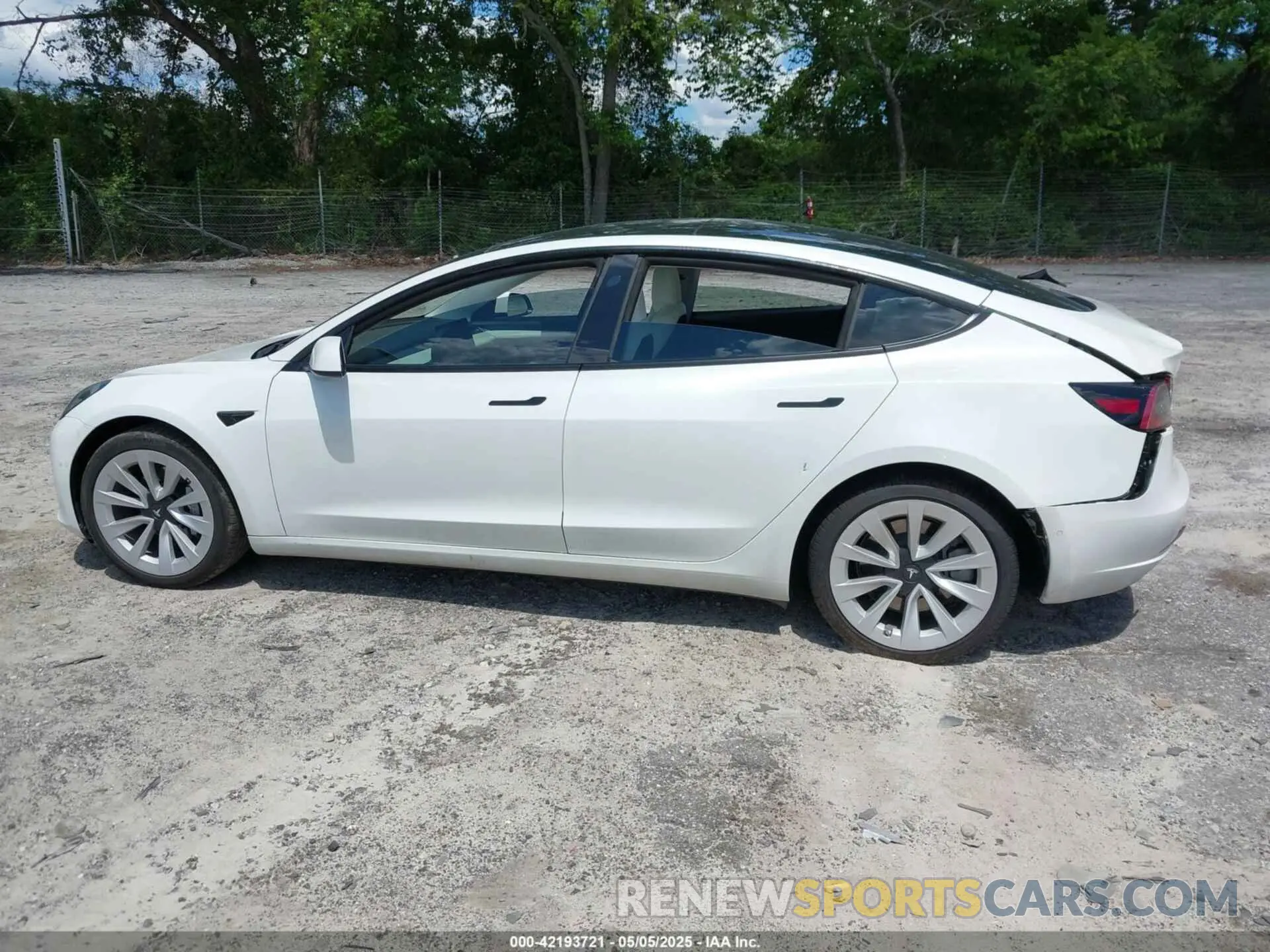 14 Фотография поврежденного автомобиля 5YJ3E1EA9MF060081 TESLA MODEL 3 2021