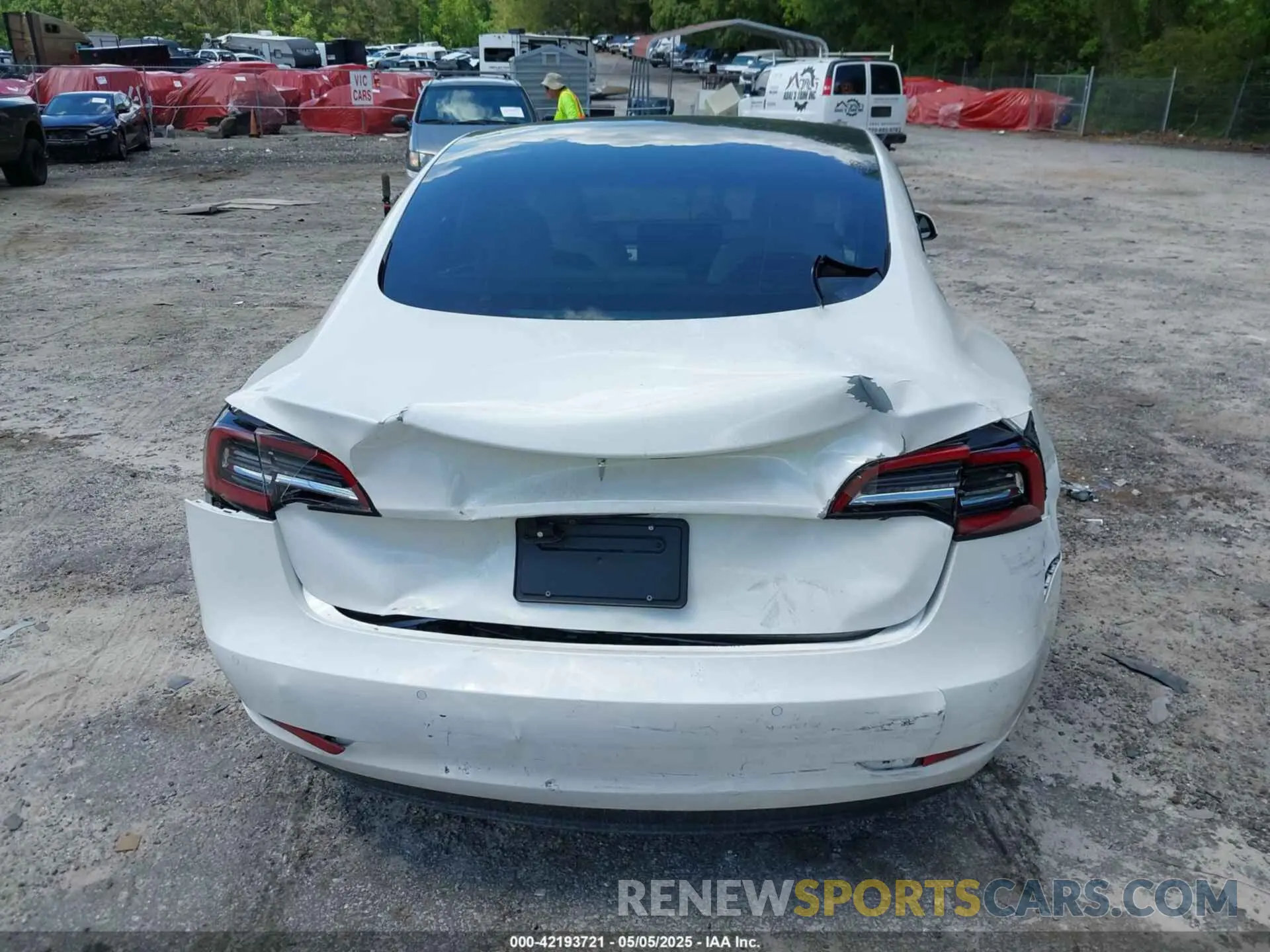 16 Фотография поврежденного автомобиля 5YJ3E1EA9MF060081 TESLA MODEL 3 2021