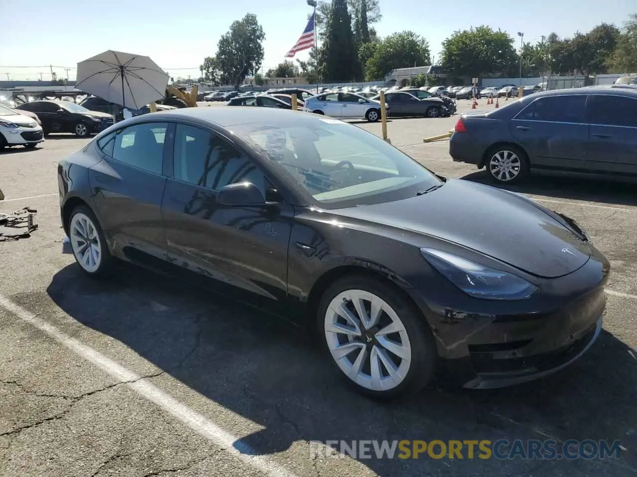 4 Photograph of a damaged car 5YJ3E1EA9MF065944 TESLA MODEL 3 2021