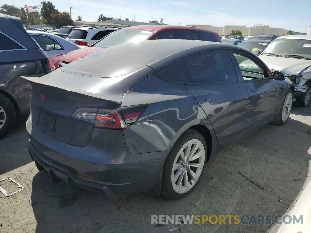 3 Photograph of a damaged car 5YJ3E1EA9MF071050 TESLA MODEL 3 2021