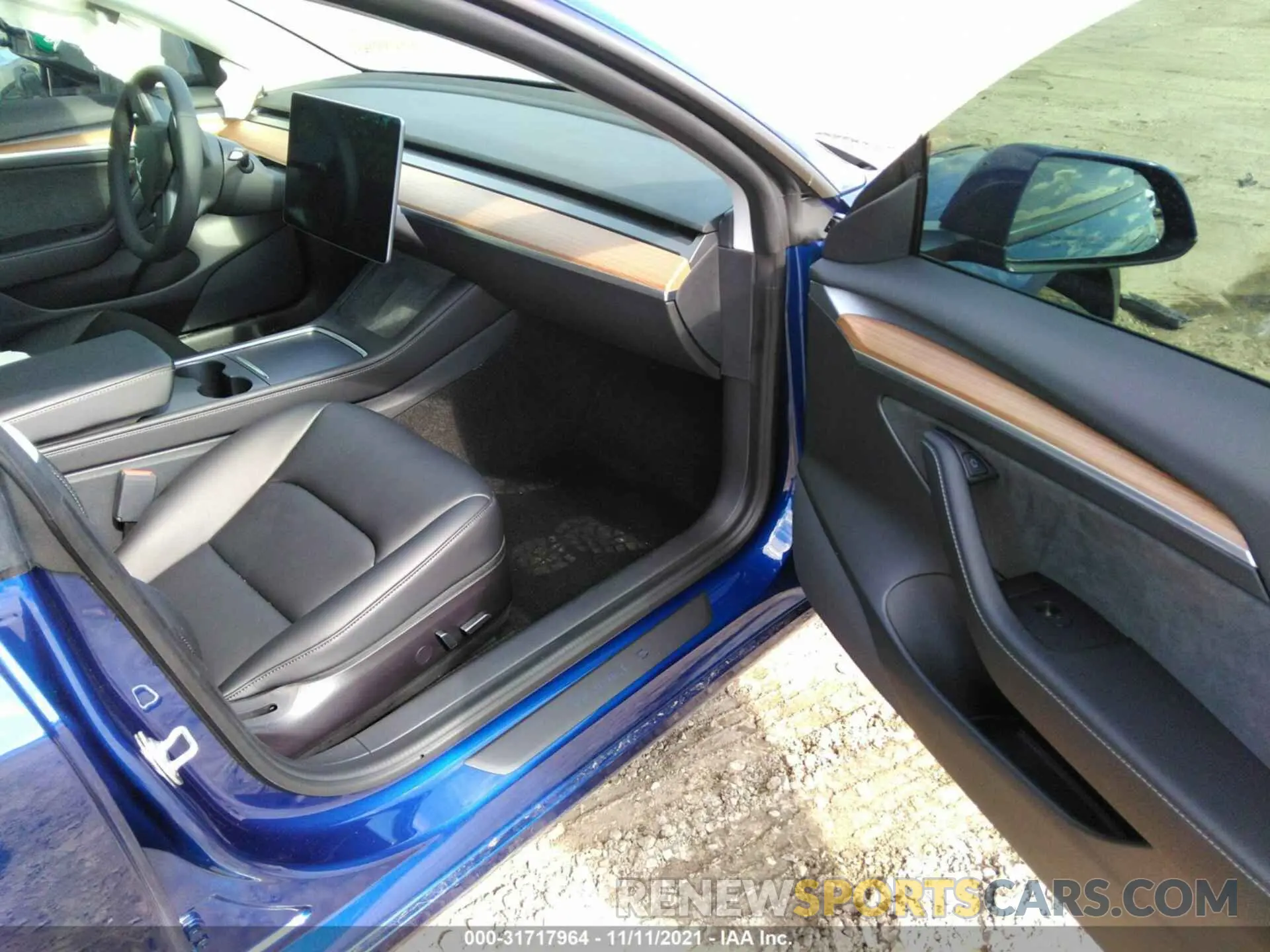 5 Photograph of a damaged car 5YJ3E1EA9MF077401 TESLA MODEL 3 2021
